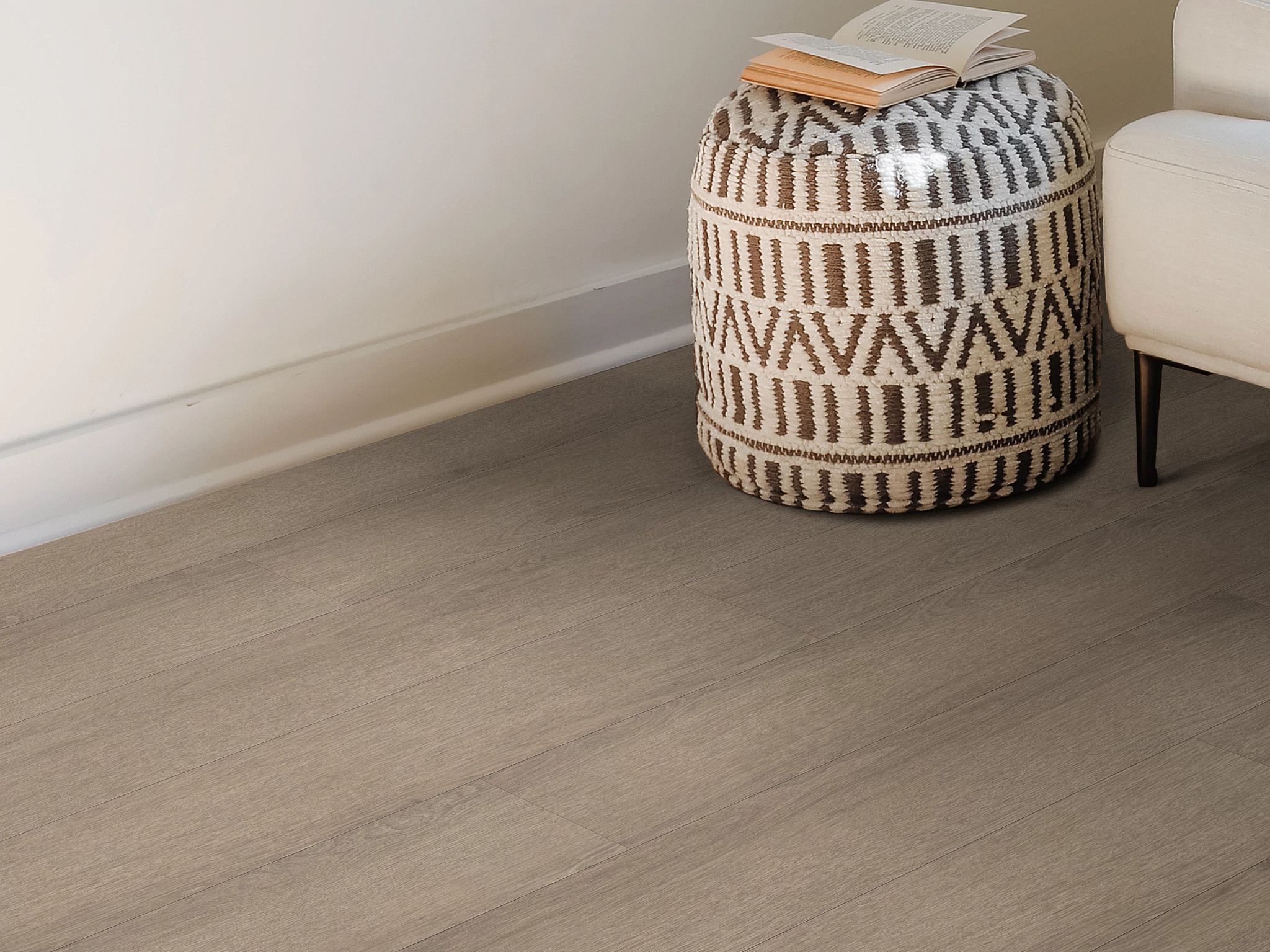 INDWELL-II-ACOUSTICAL-PAD-5725V-SMOKY-TAUPE-07315-room-image