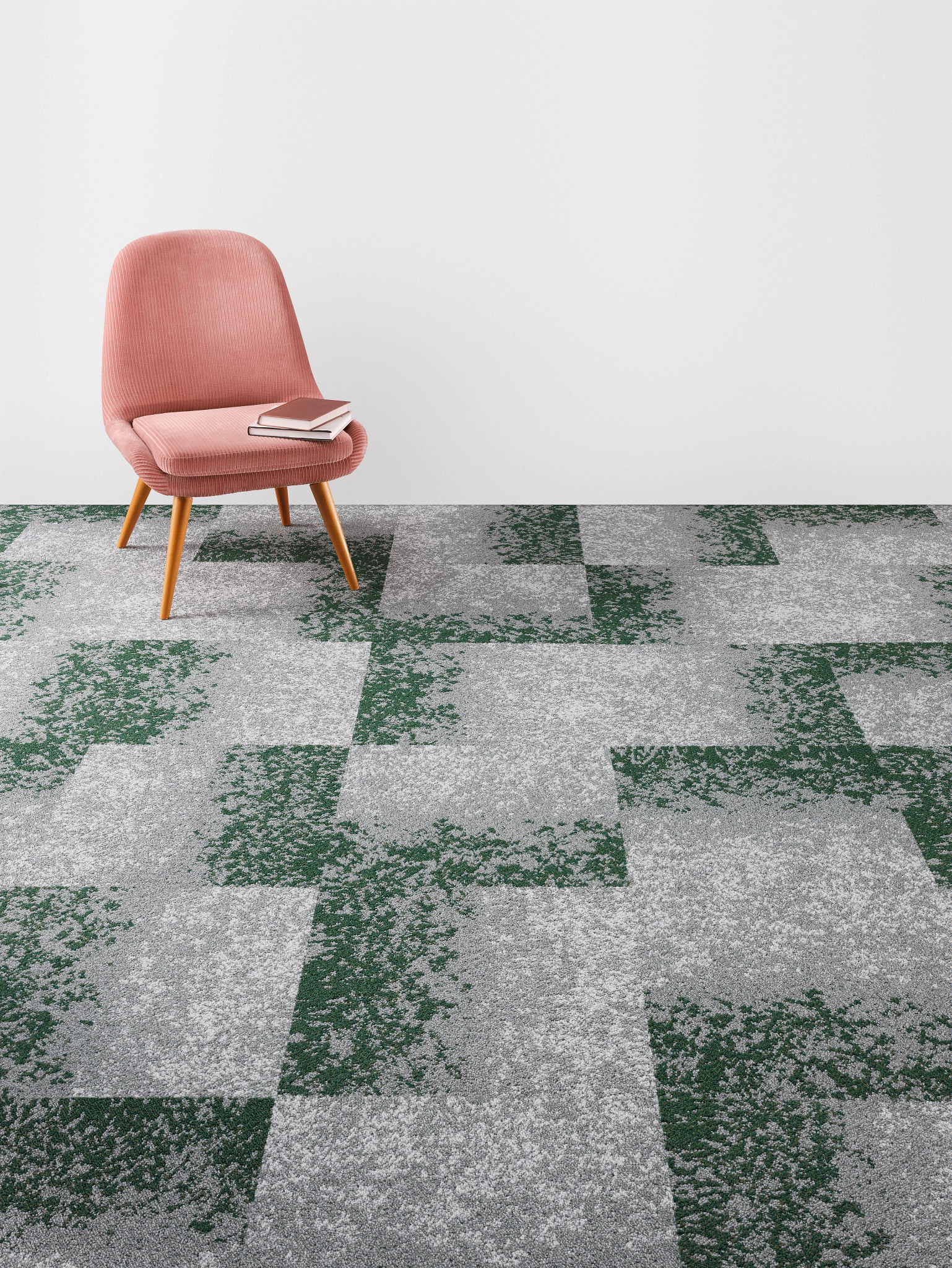 Landing Edge EcoWorx S® Tile Distant Meadow Feature 1
