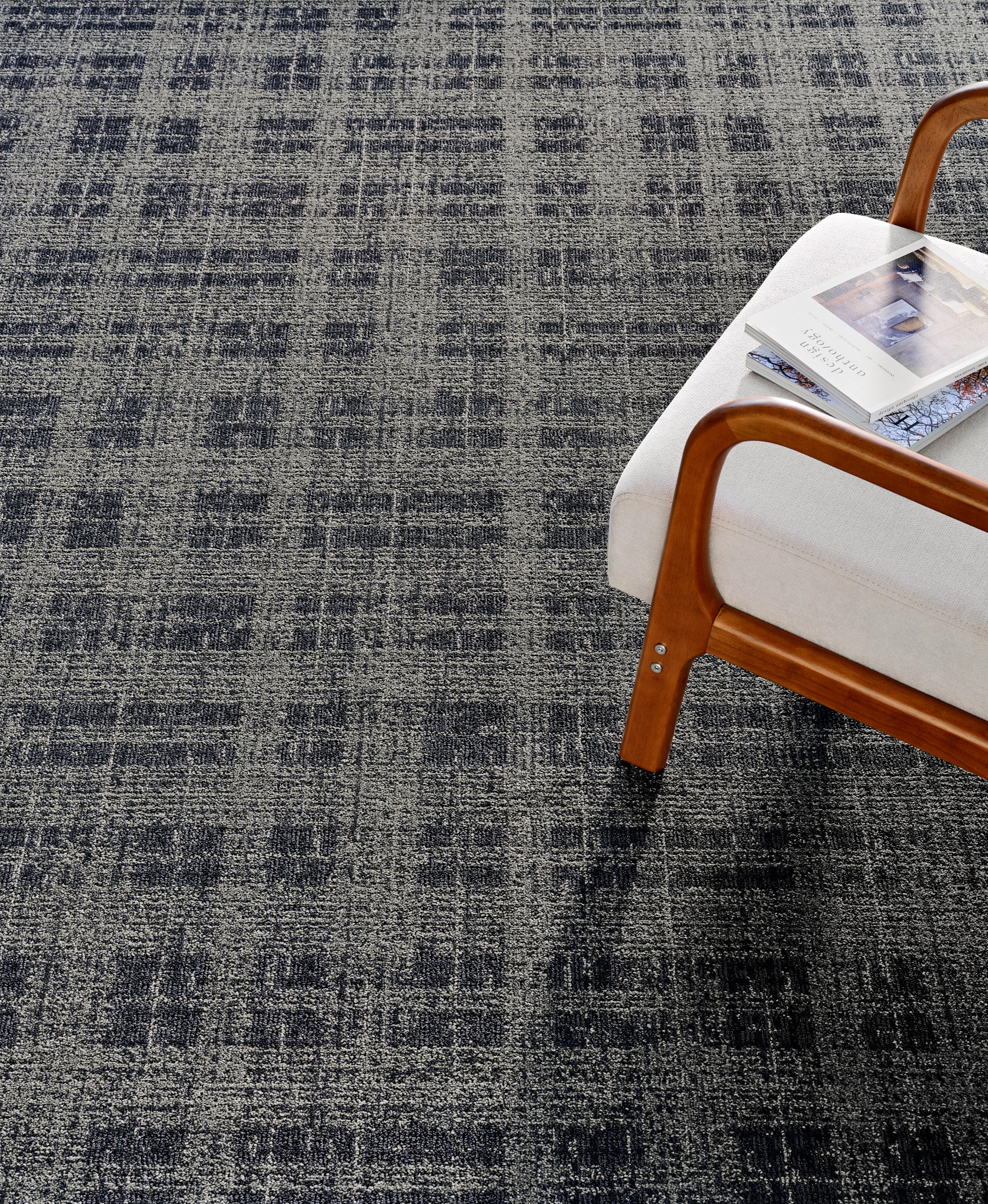 【ラグドール】 Invite 5A399 Broadloom Commercial Flooring | ShawContract