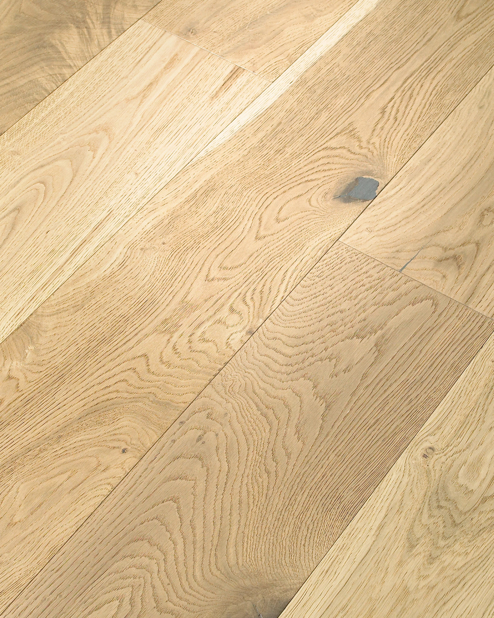CASTLEWOOD OAK DYNASTY ANGLED