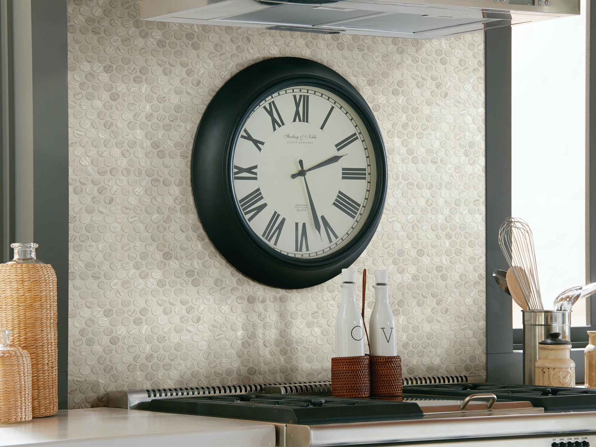 CHATEAU PENNY ROUND MOSAIC ROCKWOOD ROOM