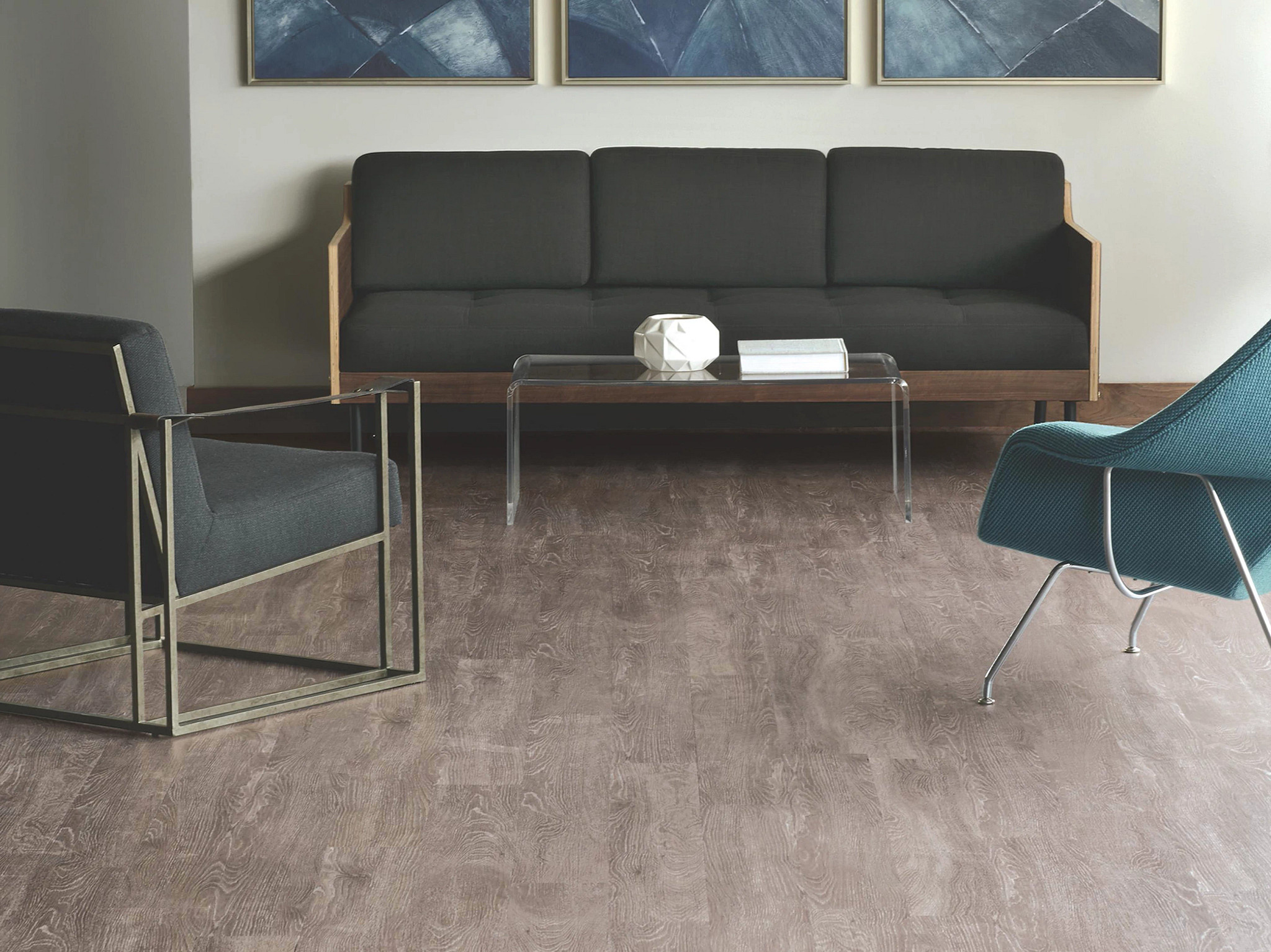 SYMBIOTIC-12-5M302-BEACHWOOD-00572-room-image