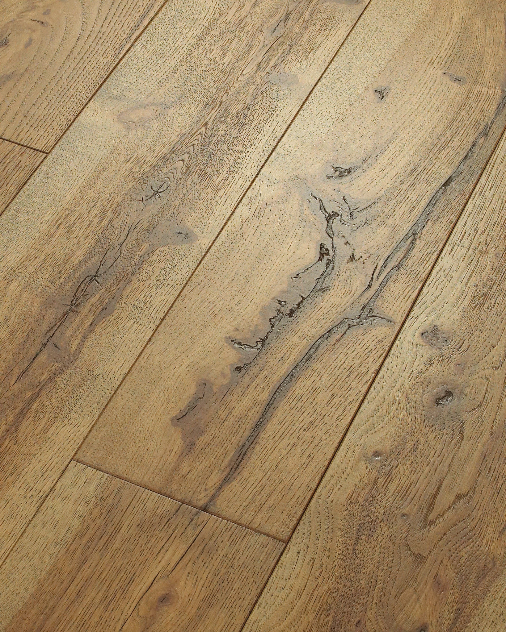 REFLECTIONS HICKORY RADIANCE ANGLED