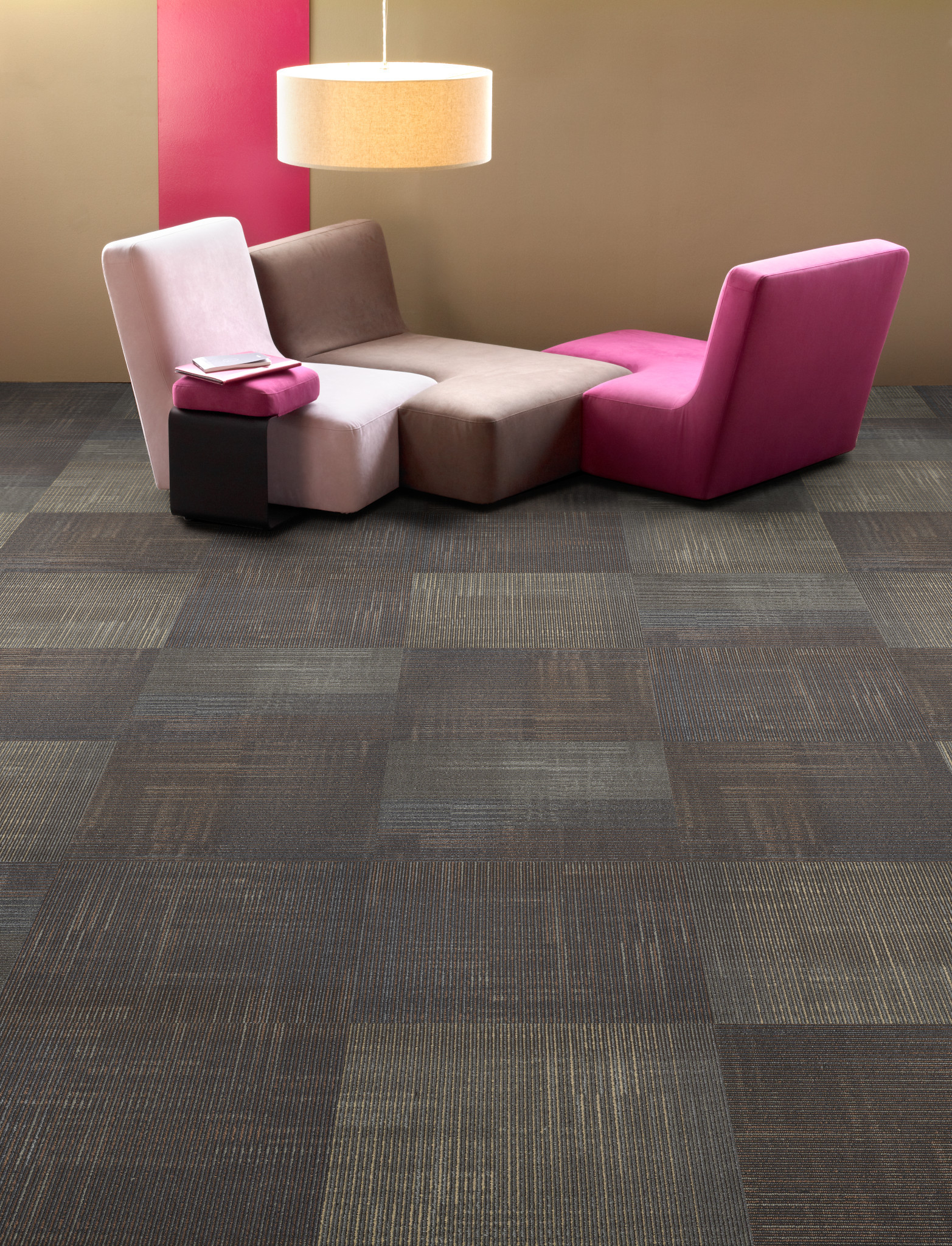 not conventional ラグマット Linage Tile 59106 Carpet Tile Commercial Flooring | ShawContract