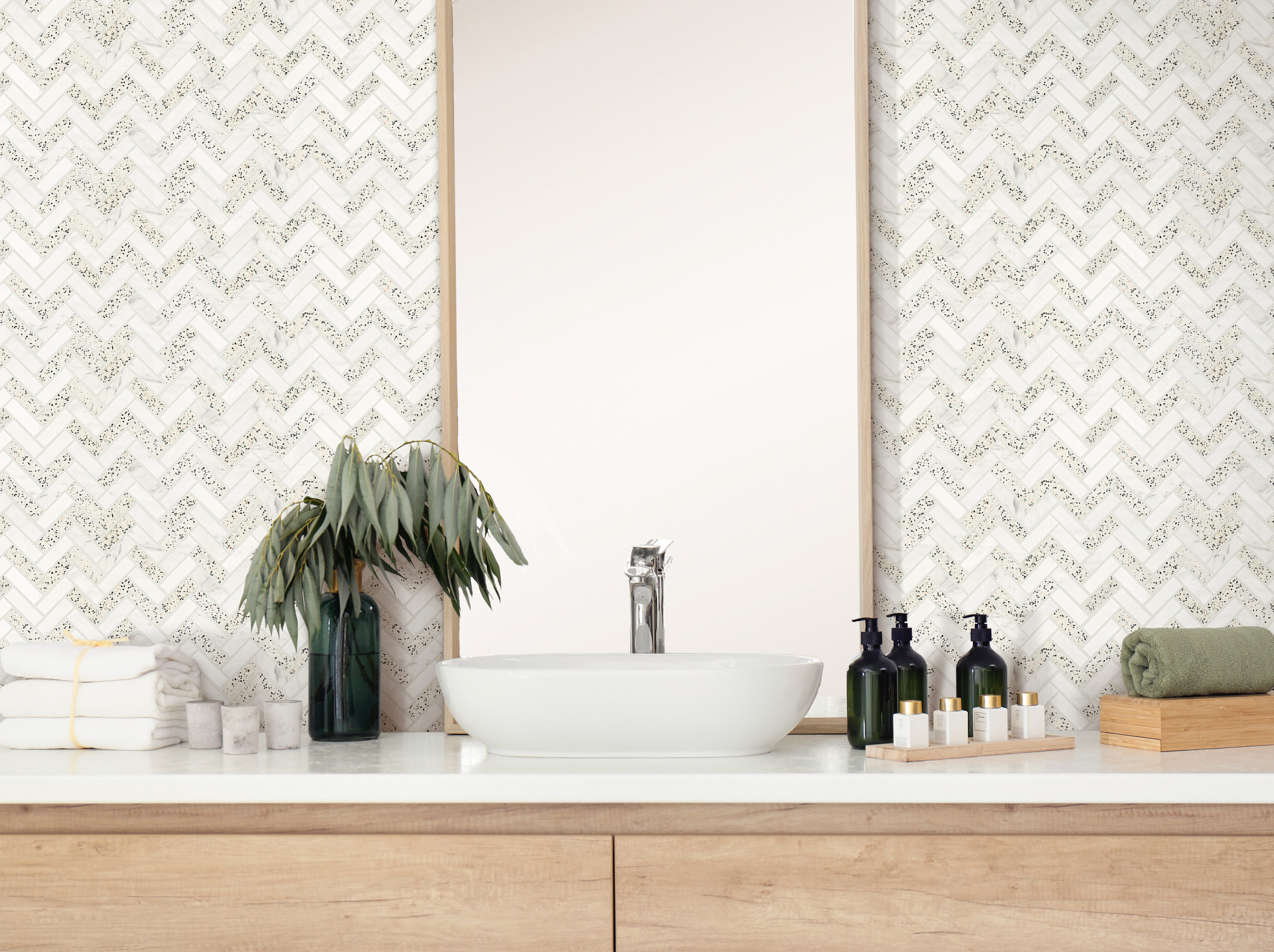 NOBLE PURSUIT 1X3 HB WHITE TERRAZZO ROOM