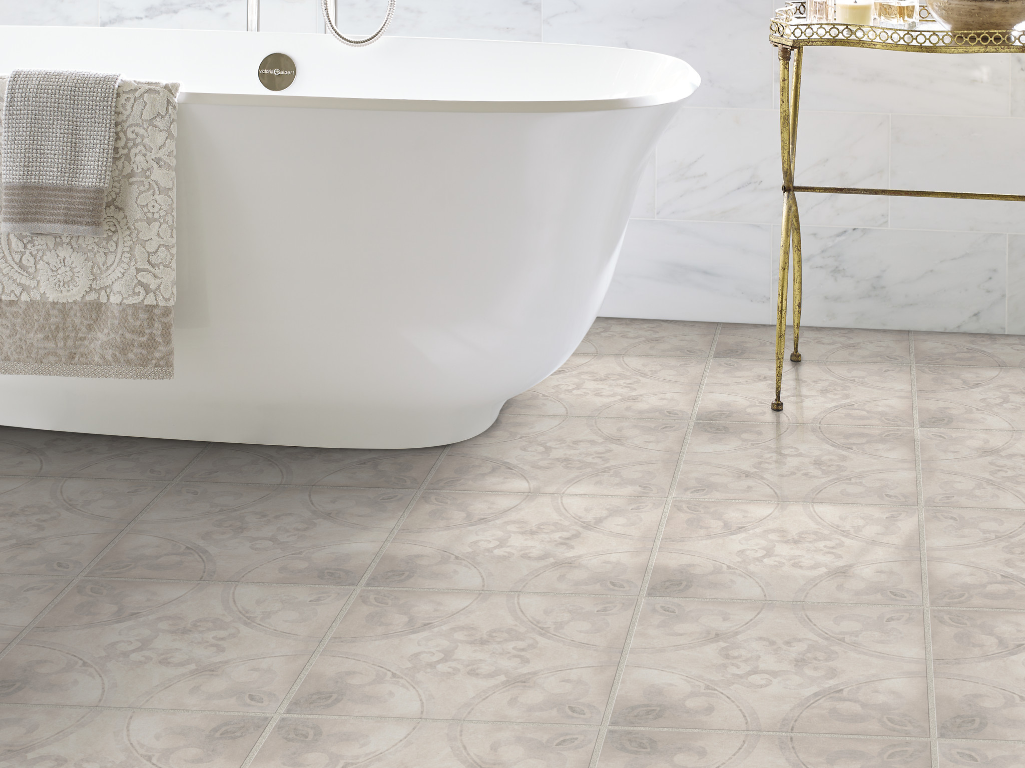 CASTILIAN 13 PARADOR GREY ROOM