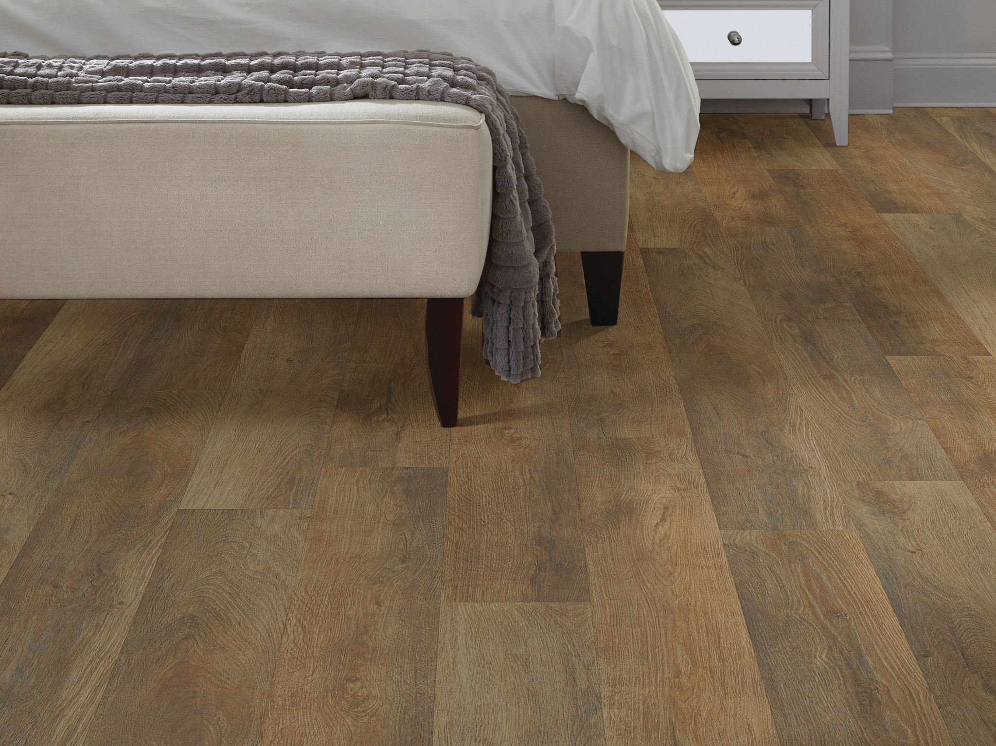 ANVIL PLUS 20 MIL HIGHLIGHT OAK ROOM
