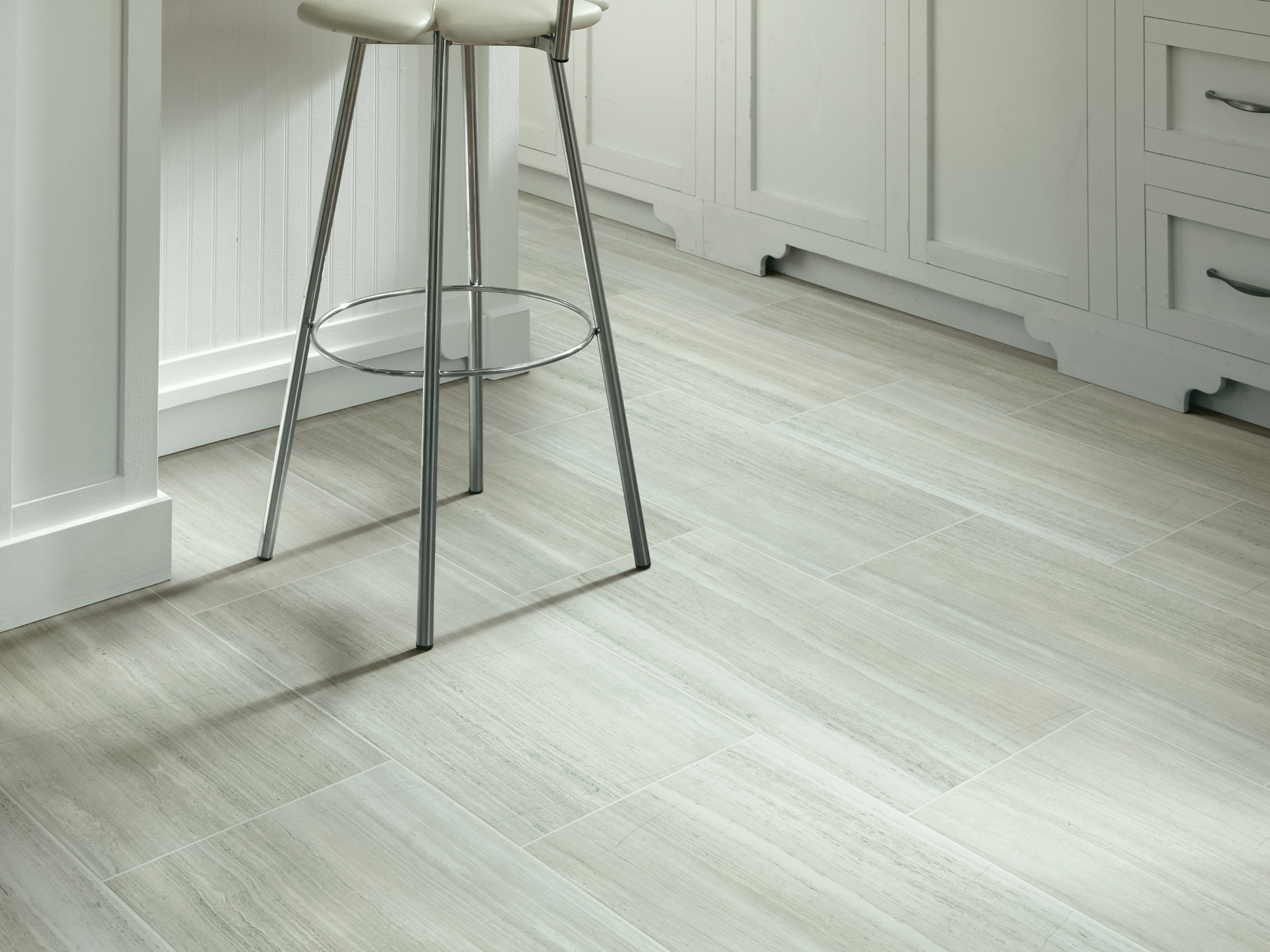 VISION 12X24 POLISH ASH ROOM