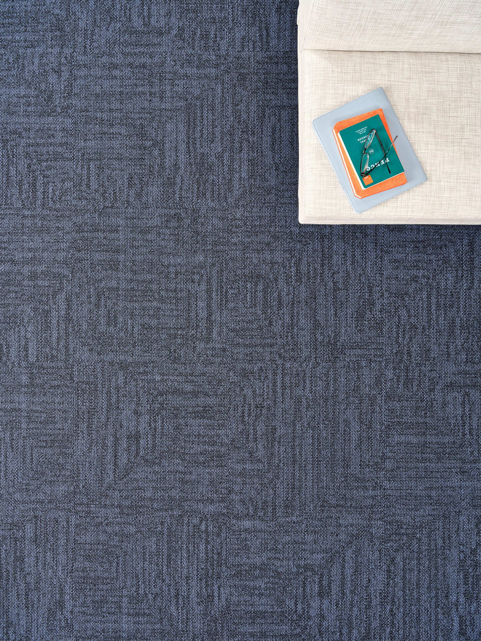Grounded Accent 24X24 Tile Gold Feature 1