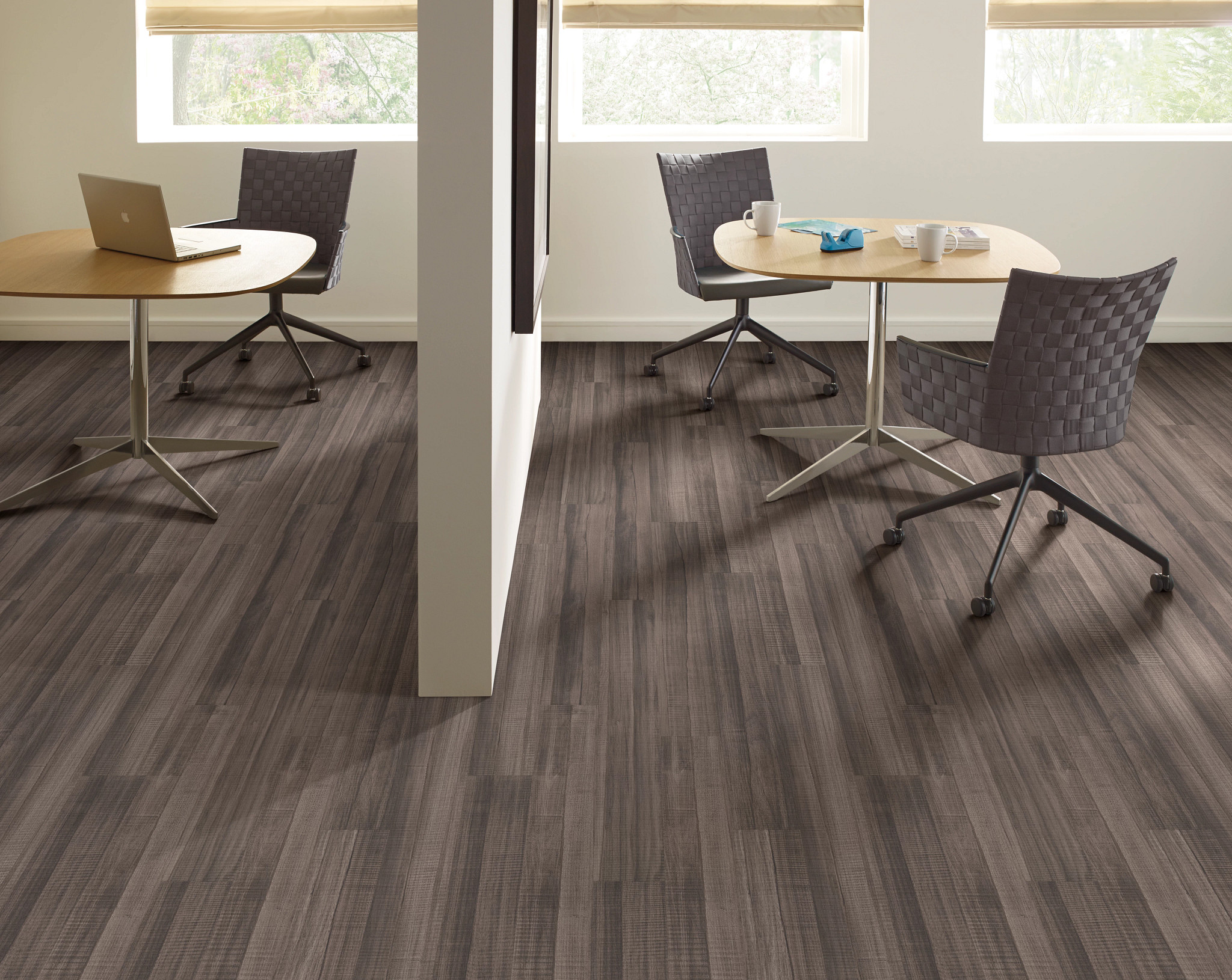 SYMBIOTIC-20-5M303-BRONZITE-07004-room-image