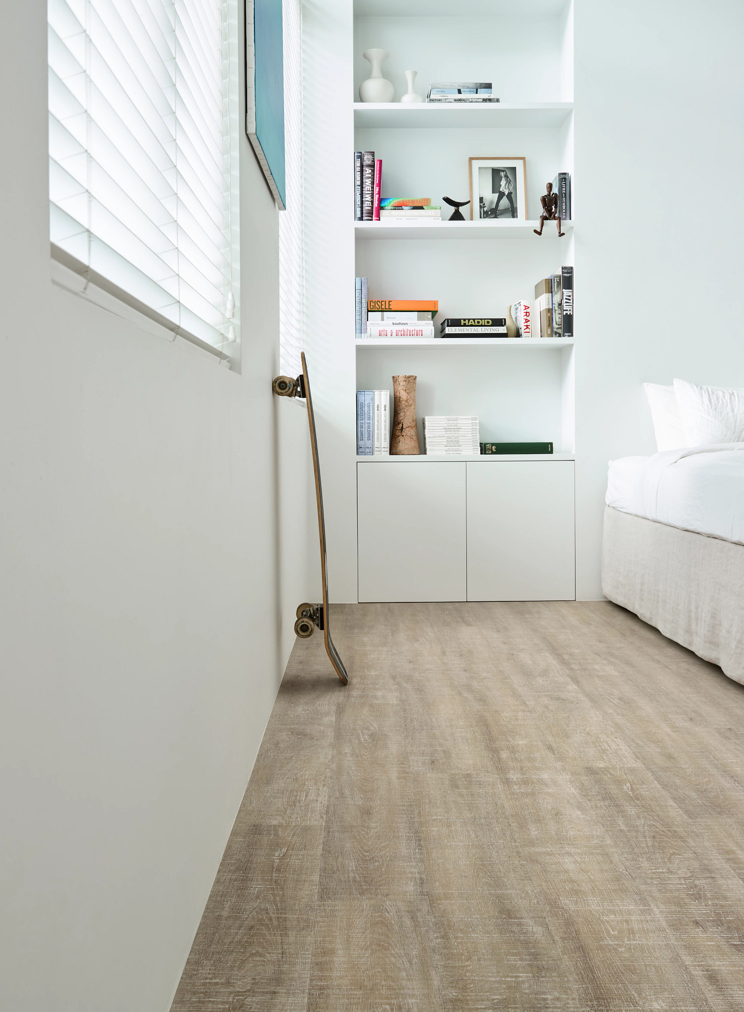 NANTUCKET OAK 11 ROOM