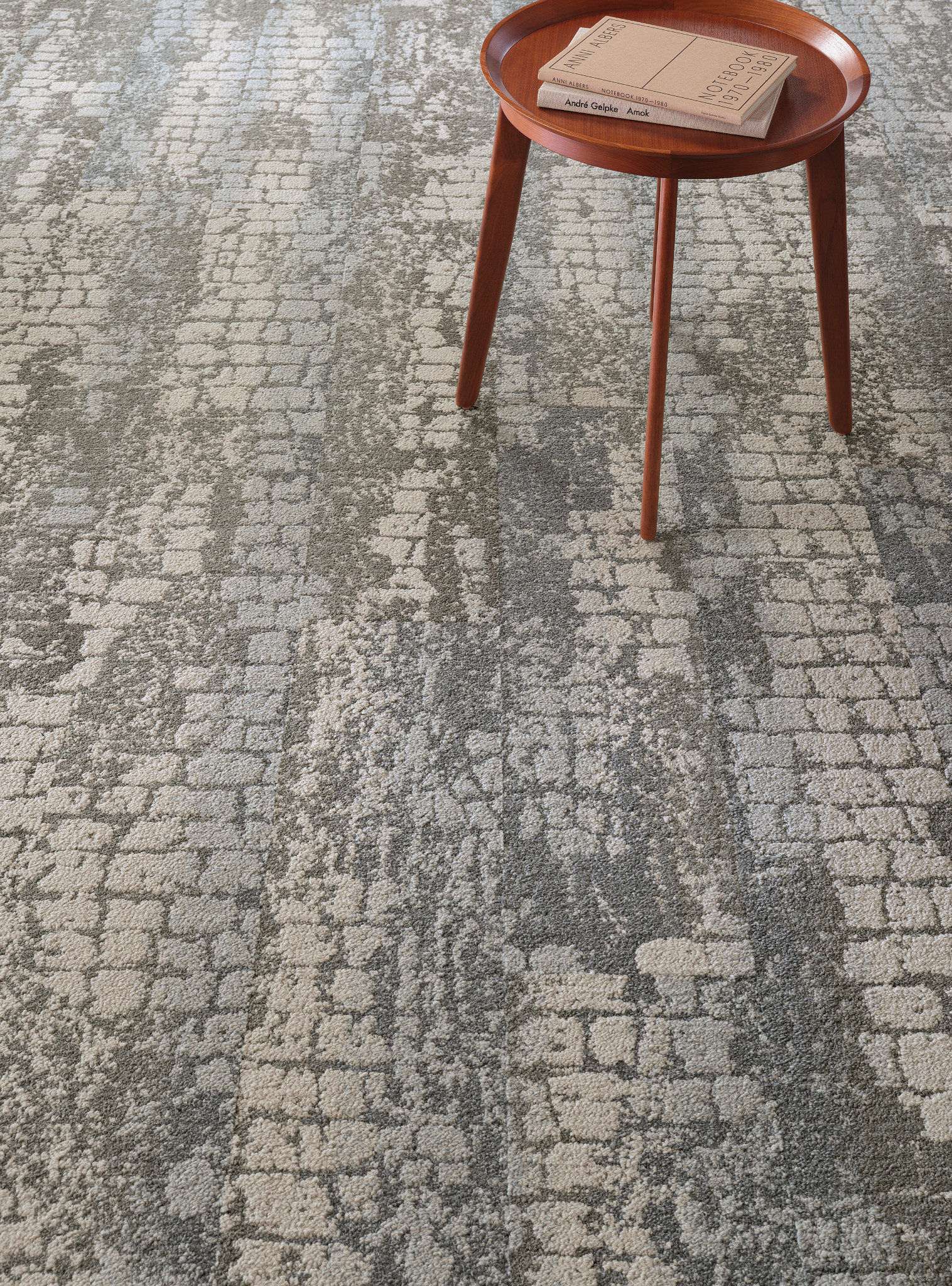 Transform EcoWorx S® Tile Radiant Feature 1