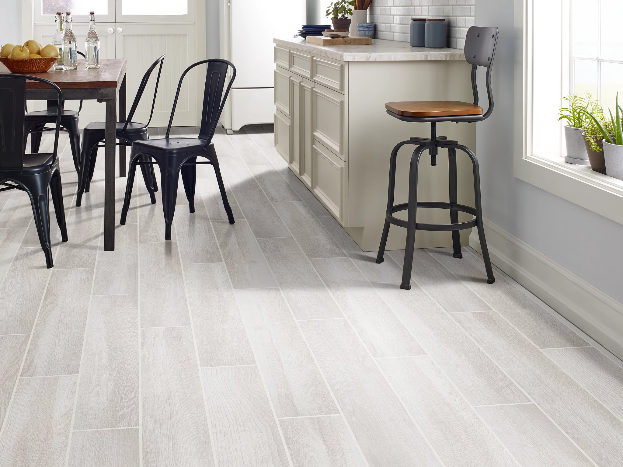 EUPHORIA 6X36 WHITEWASH ROOM