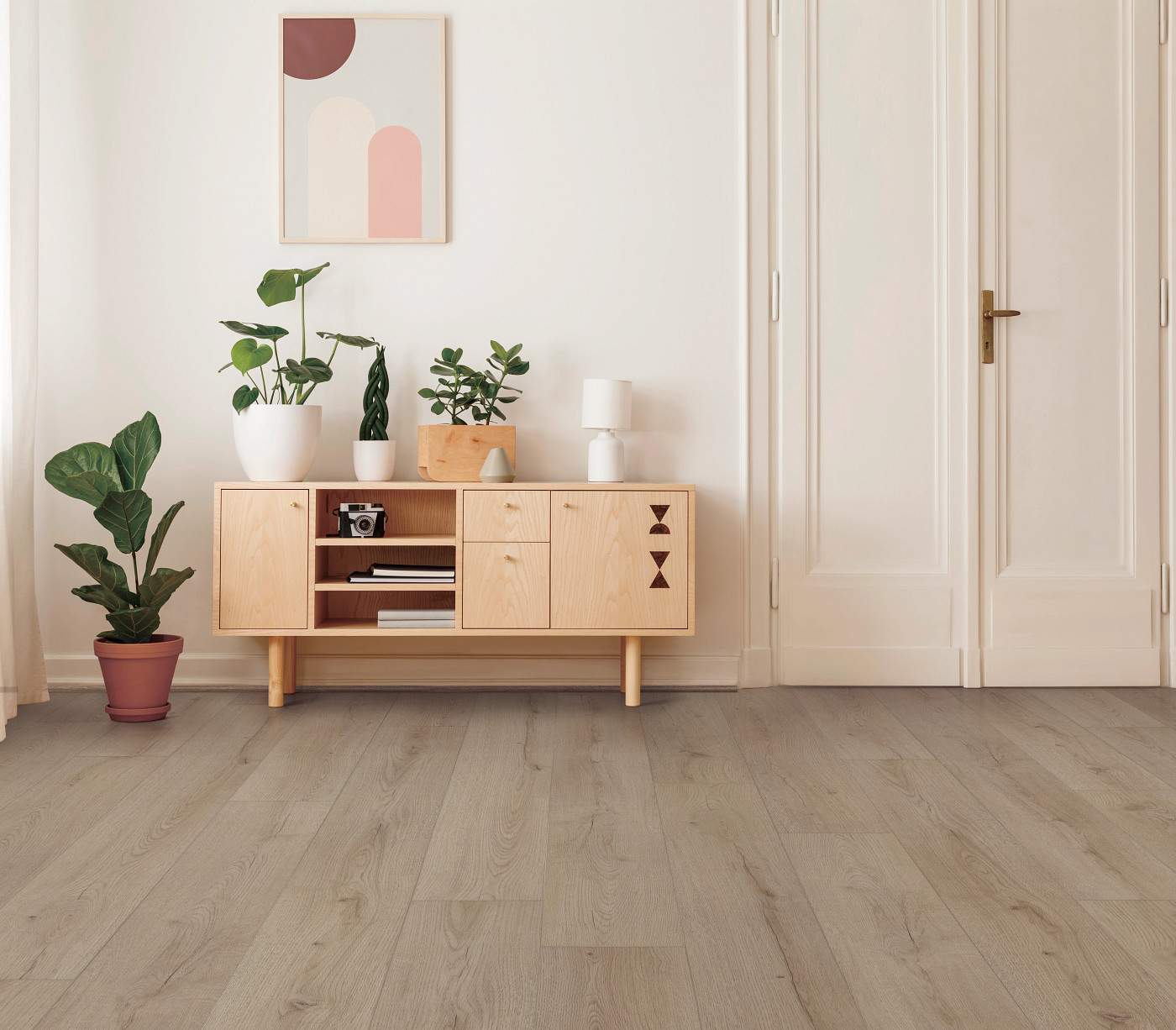 Ferndown Oak flooring, shown in a room