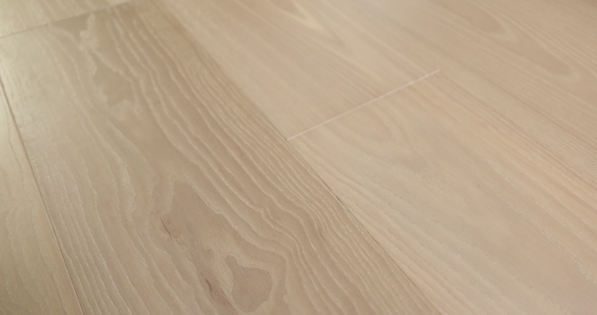 European Ash - Wire Brushed Hardwoods Flooring in Carnival
