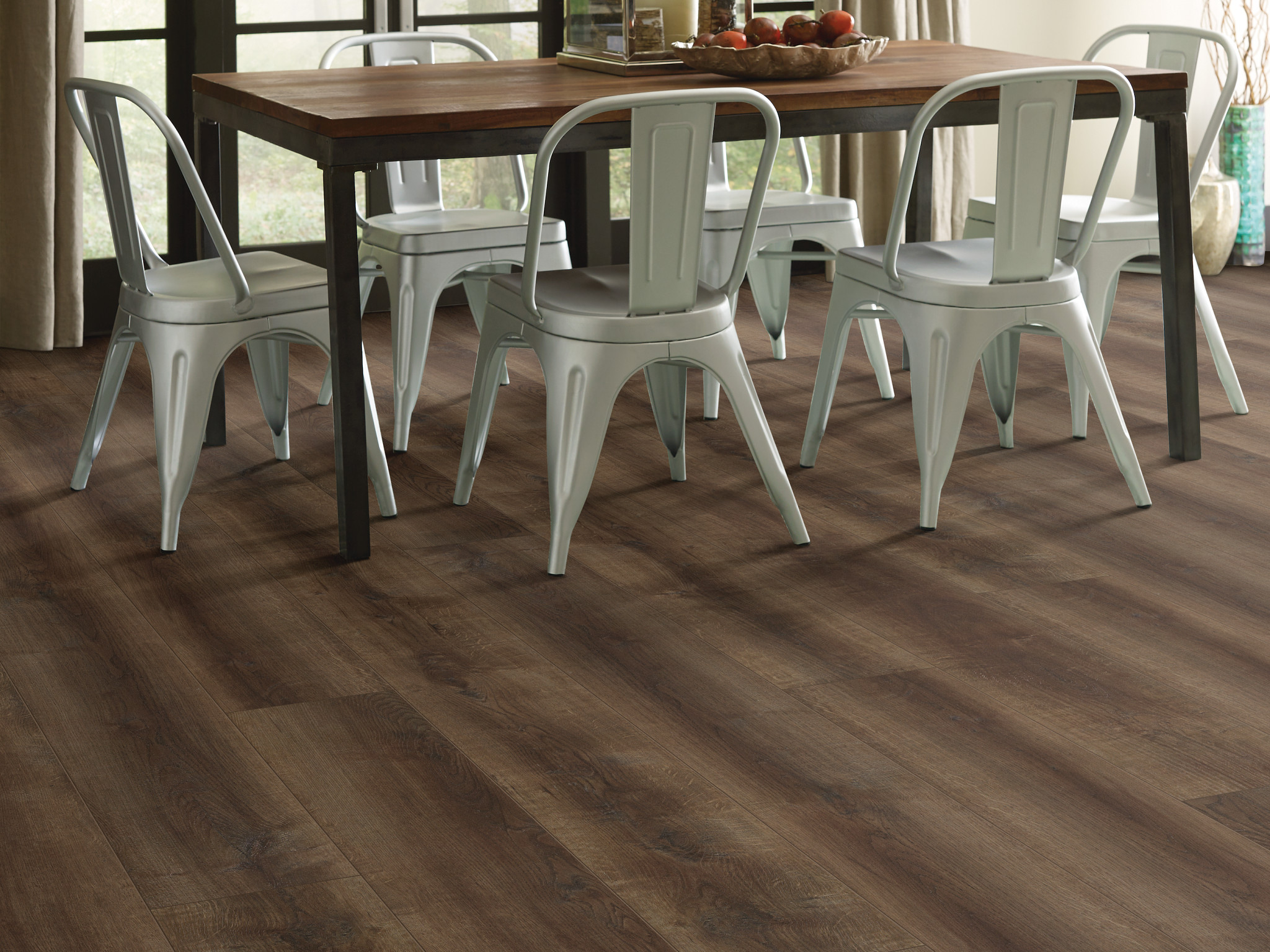 TITAN HD PLUS PANDORA OAK ROOM