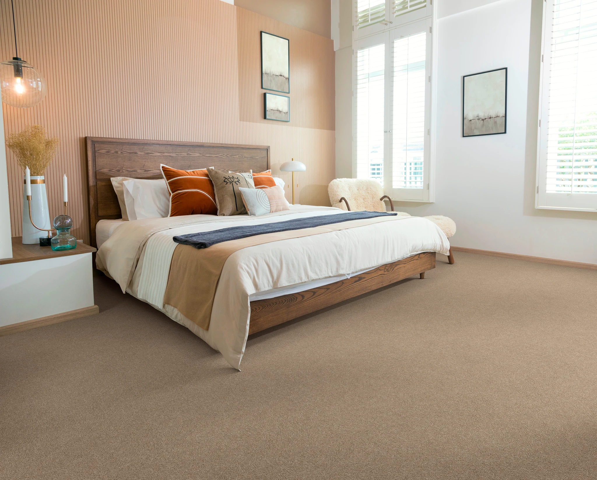 Bright bedroom with Shaw Builder Conquestsolid PZ142 00700 Sierra