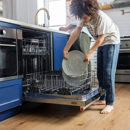Coretec Residential SPC LVP Flooring in Kitchen Scene Family in kitchen with Coretec Residential SPC luxury vinyl plank flooring