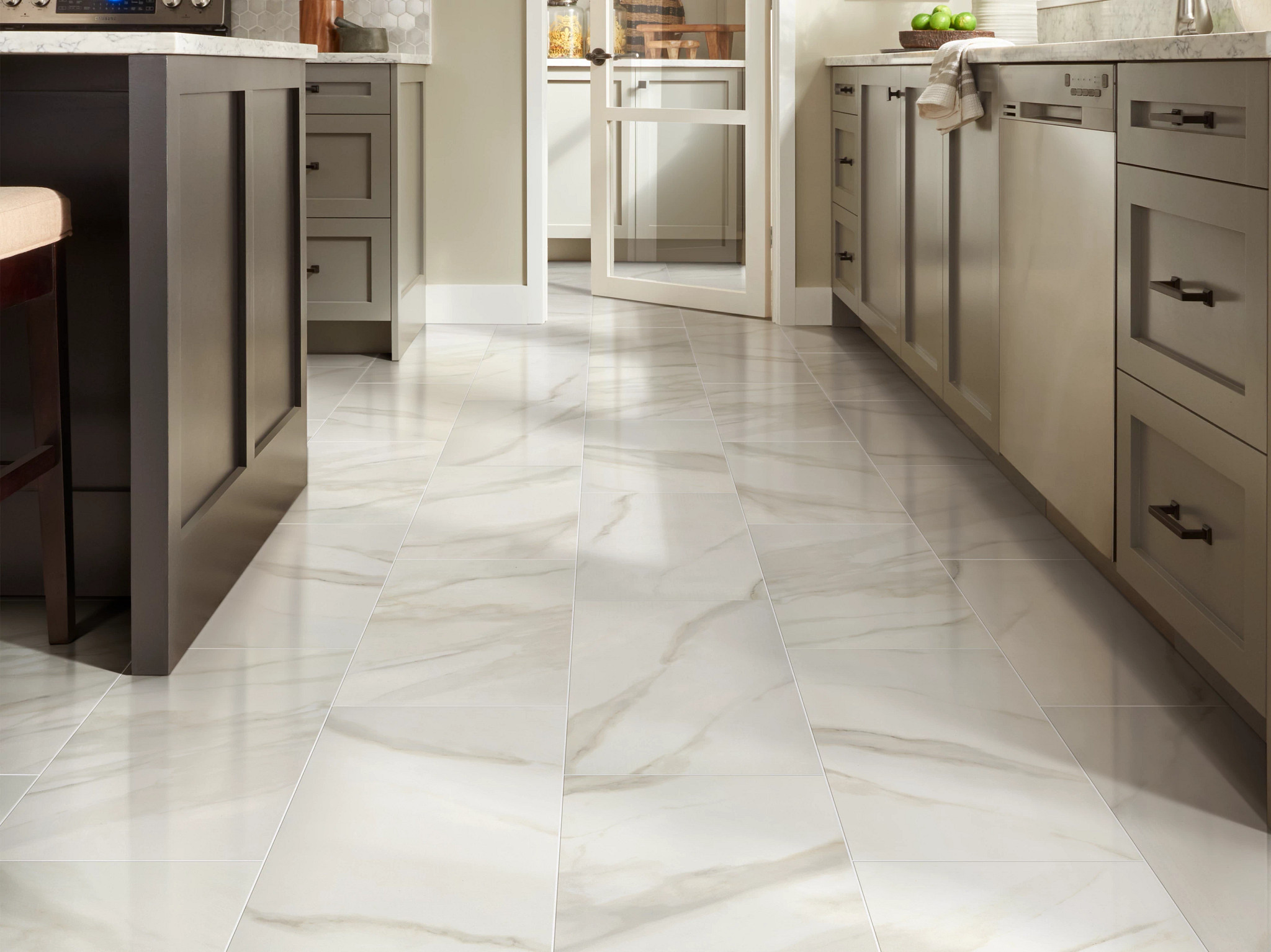 SERENE 24X24 MATTE BIANCO COVELANO ROOM