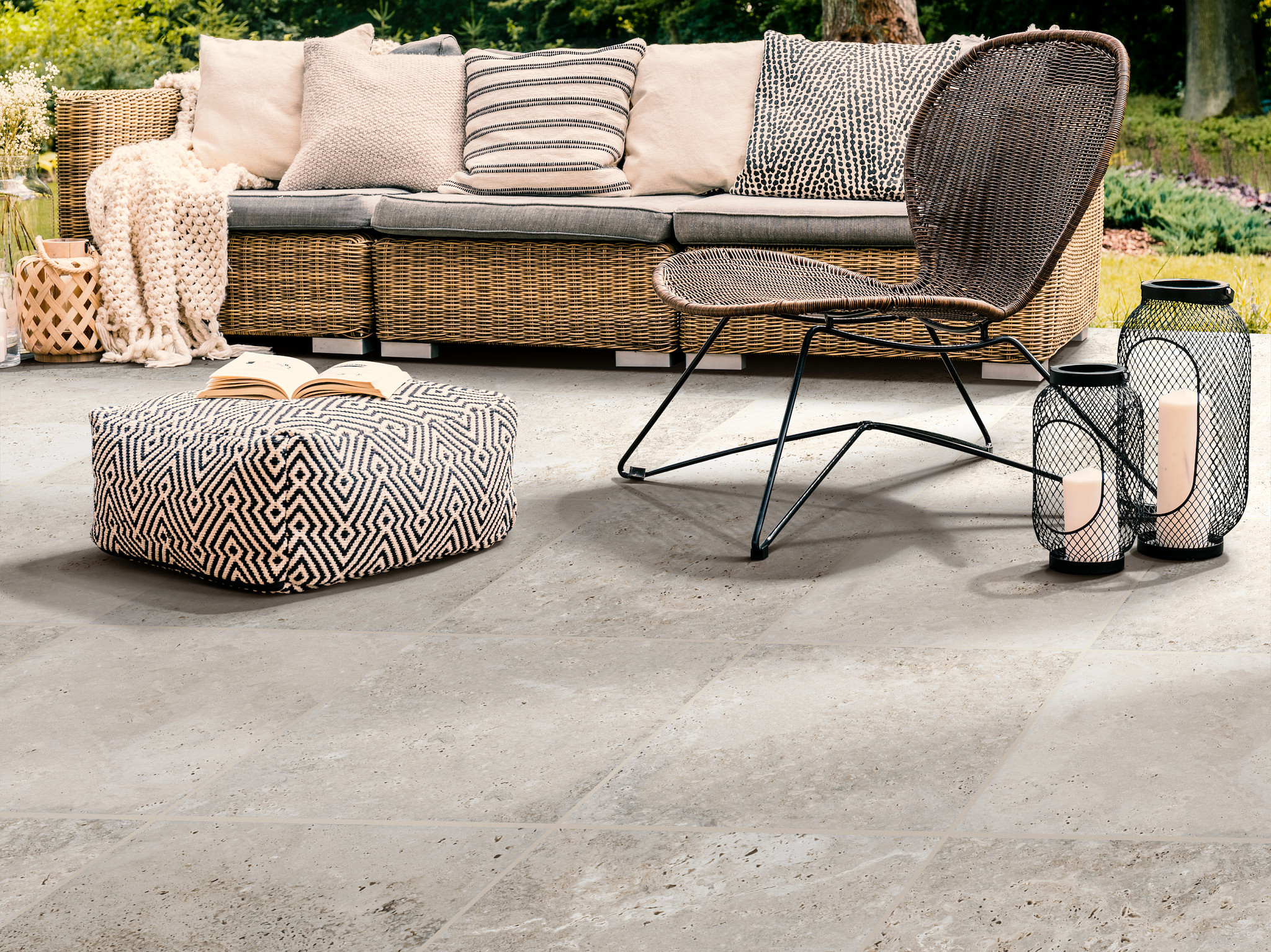 BASANITE LEGACY 16X16 SLIP-RESISTANT GREY ROOM