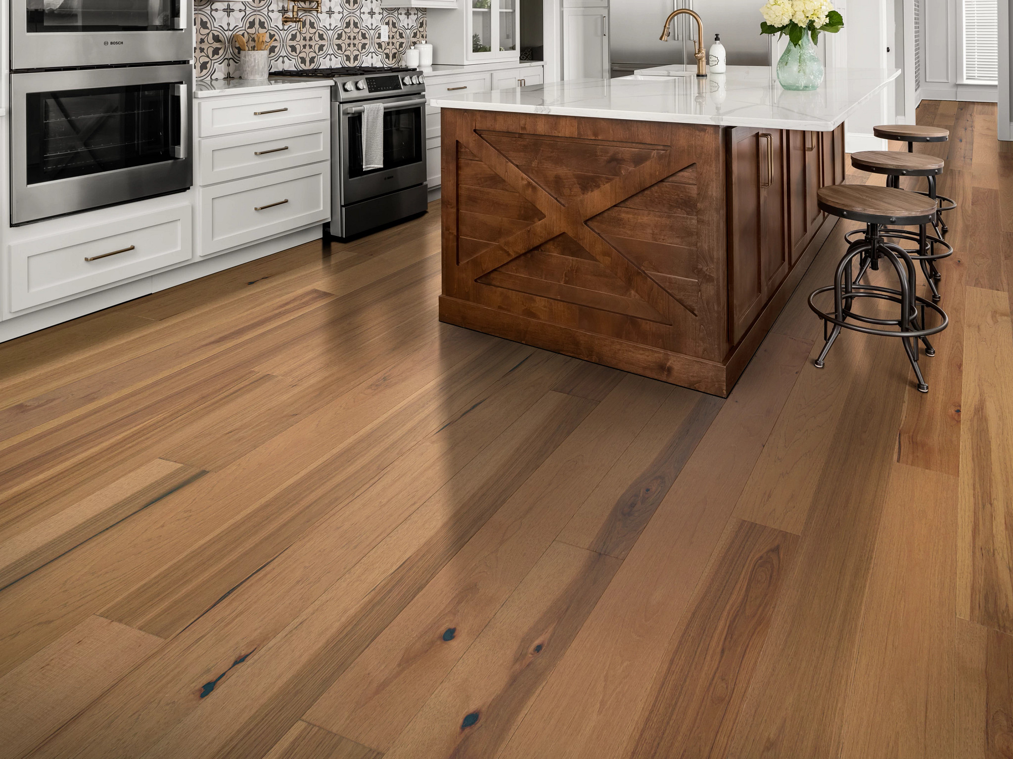 EXPLORATION HICKORY DUNE ROOM