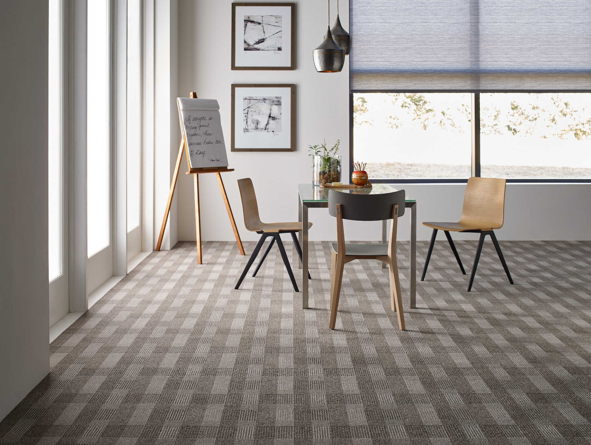 SQUARE DEAL 54832 EVENHANDED 32504 room image