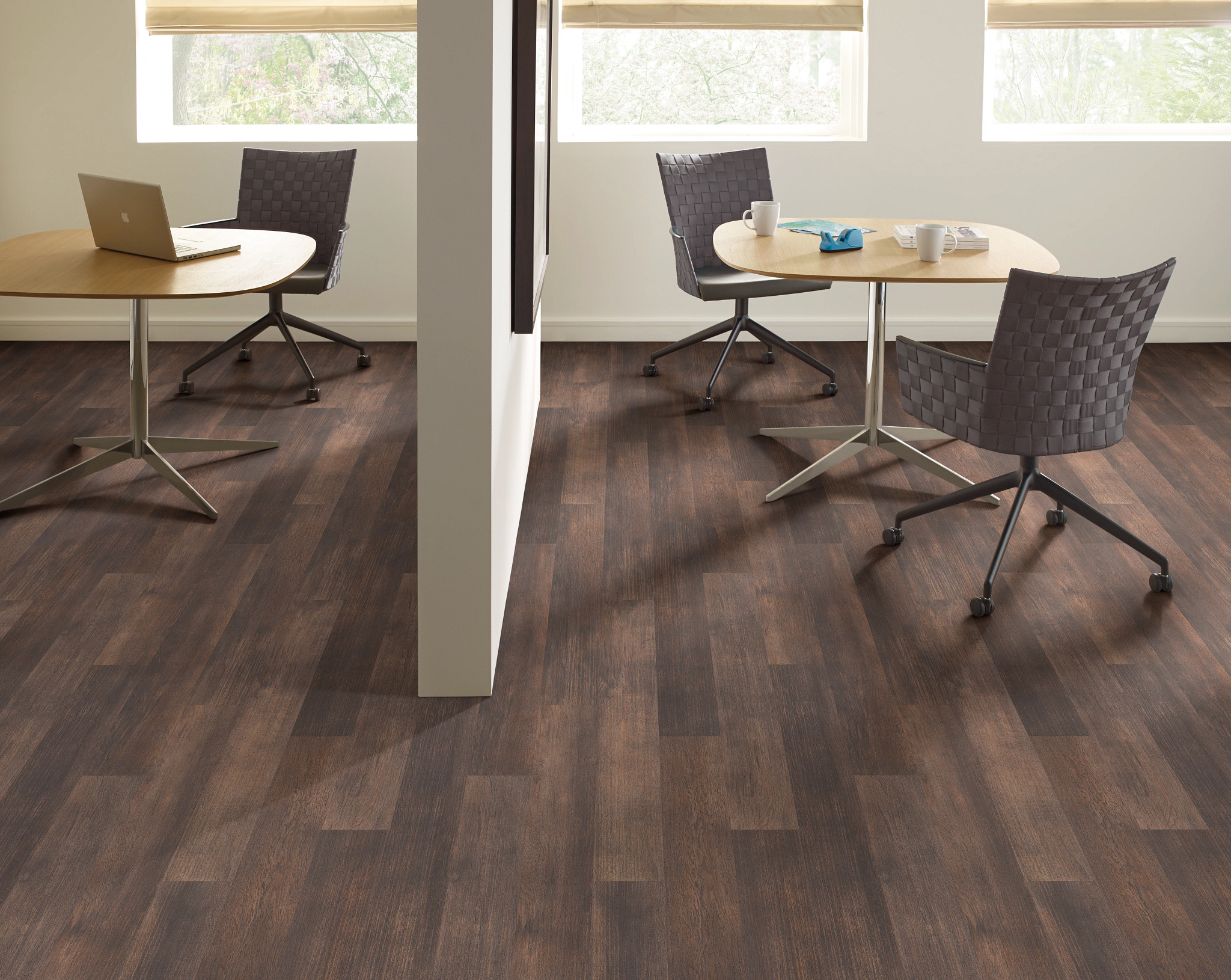 IN-THE-GRAIN-II-5.0-5603V-BRIARWOOD-05019-room-image