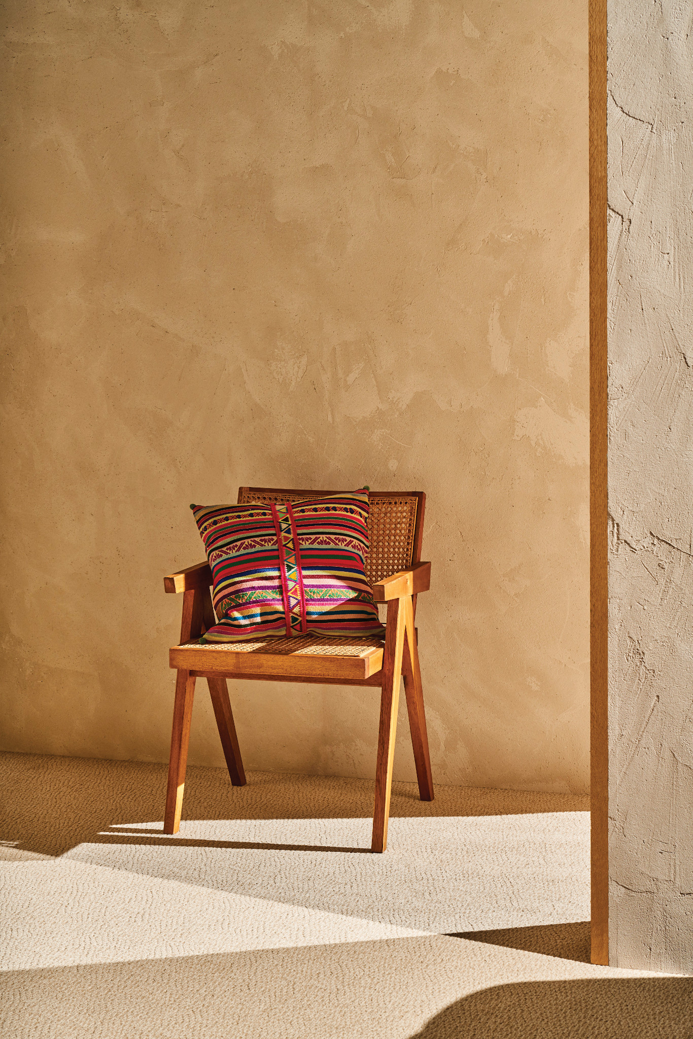 FUR-EVER OLD COUNTRY StaticImage02