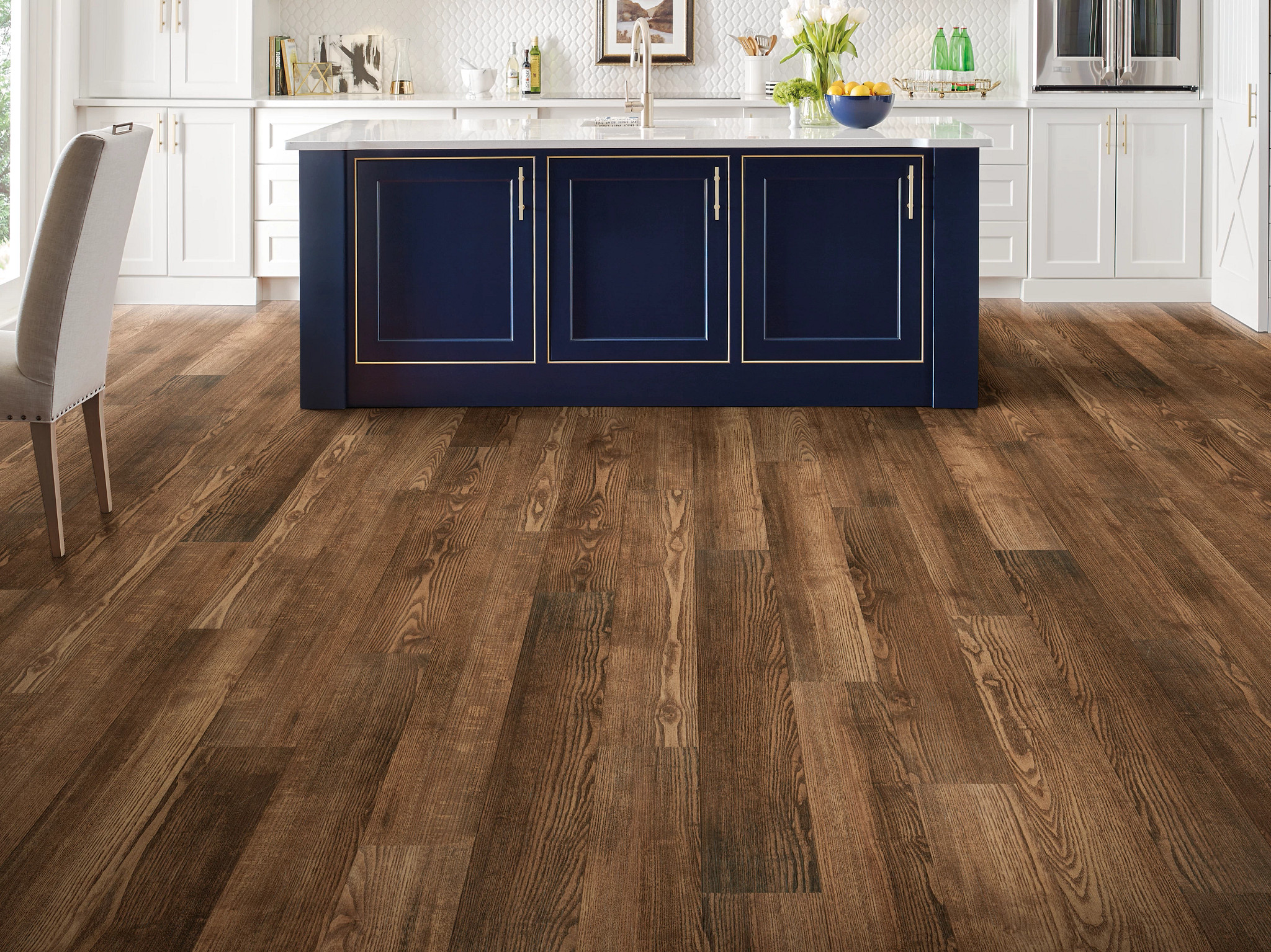 IN-THE-GRAIN-II-12-MIL-5524V-SANDALWOOD-07003-room-image