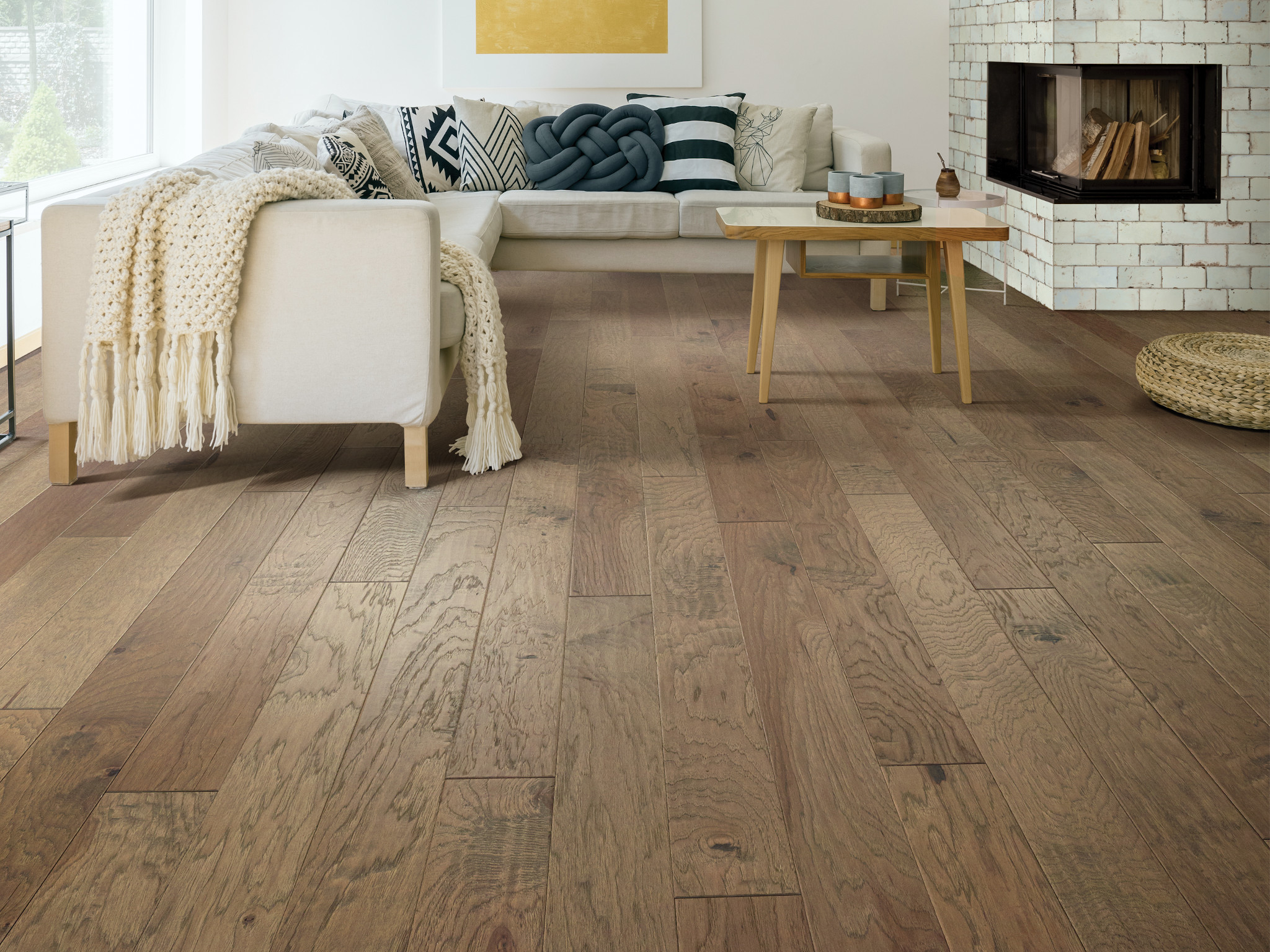 PEBBLE HILL HICKORY 5 CASSIA BARK ROOM