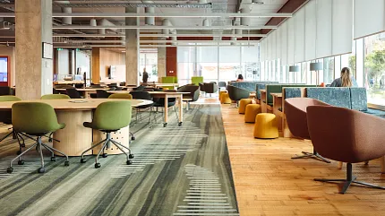University of Tasmania Learning Space Featuring Custom Carpet Flooring Design | Shaw Contract Collaborative learning space at the University of Tasmania featuring custom patterned carpet flooring, flexible study areas and contemporary educational interiors.