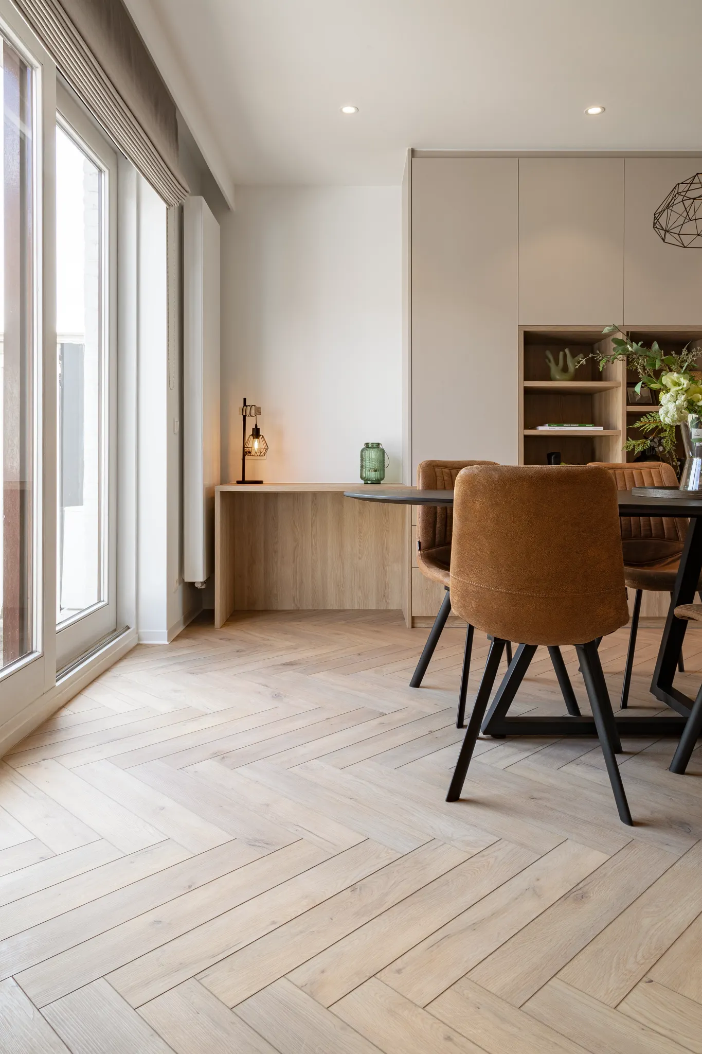 Country dining room with waterproof herringbone flooring from Coretec