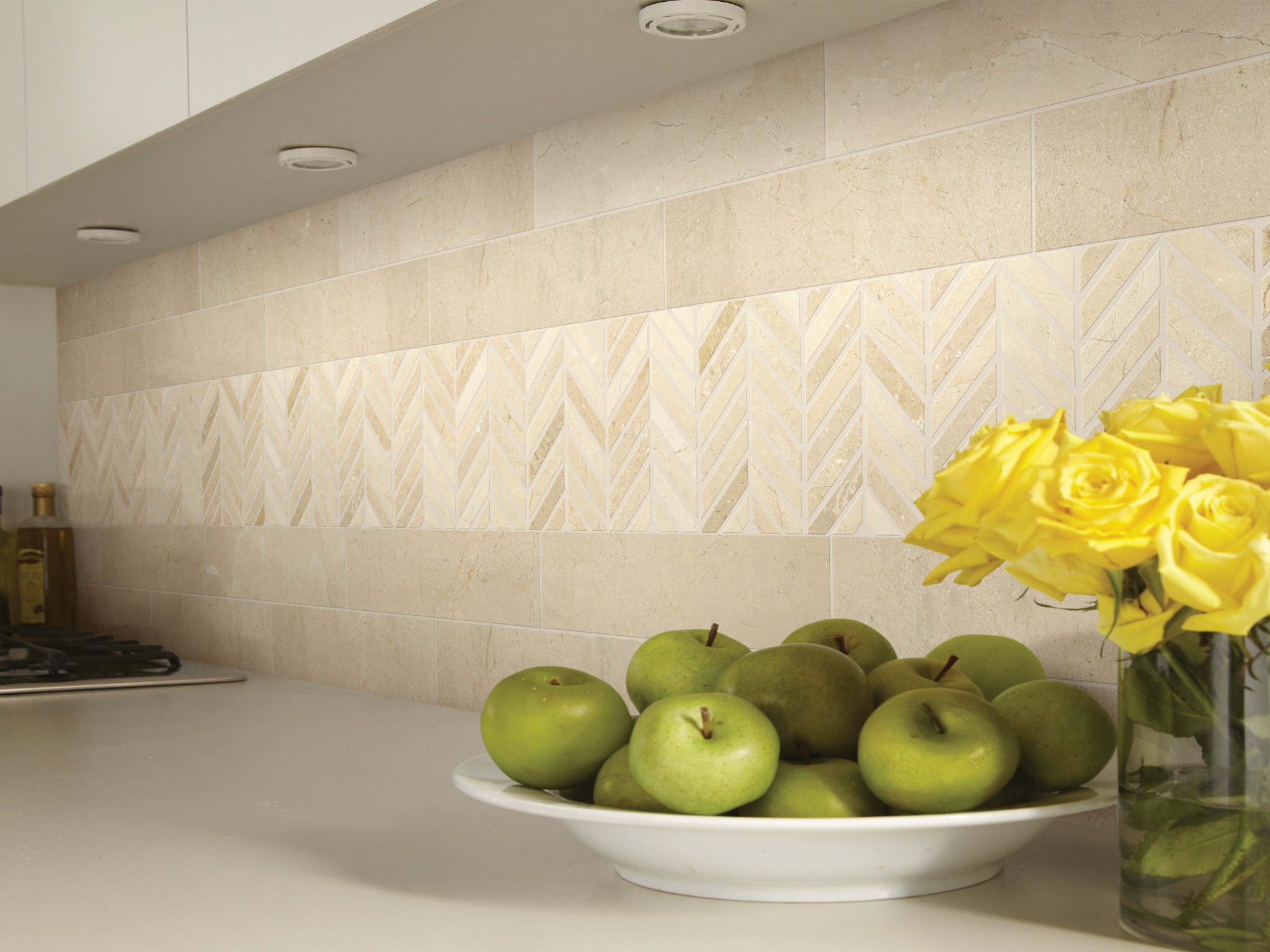 PEARL 4X16 CREMA MARFIL ROOM