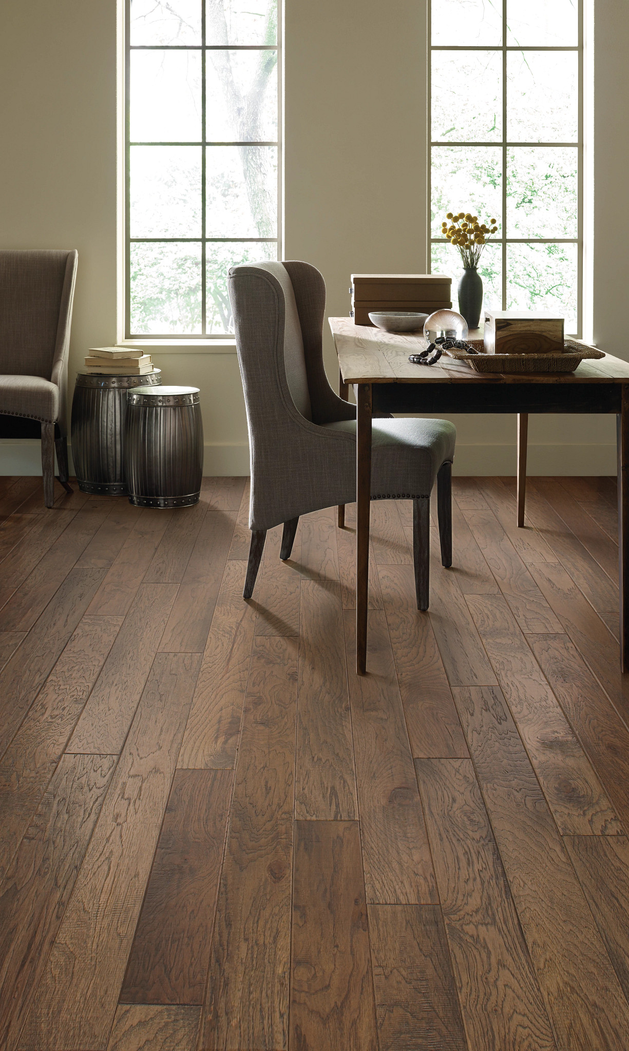 BERNINA HICKORY CAMBRENA StaticImage01