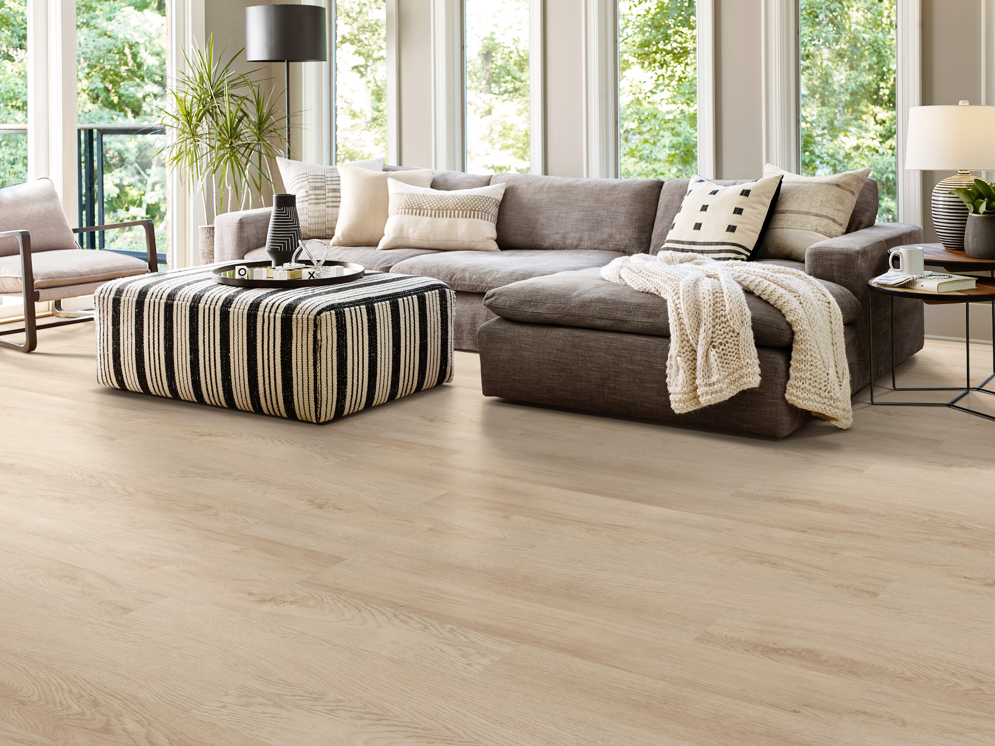 INDWELL-SPC-5664V-SAND-DUNE-01169-room-image