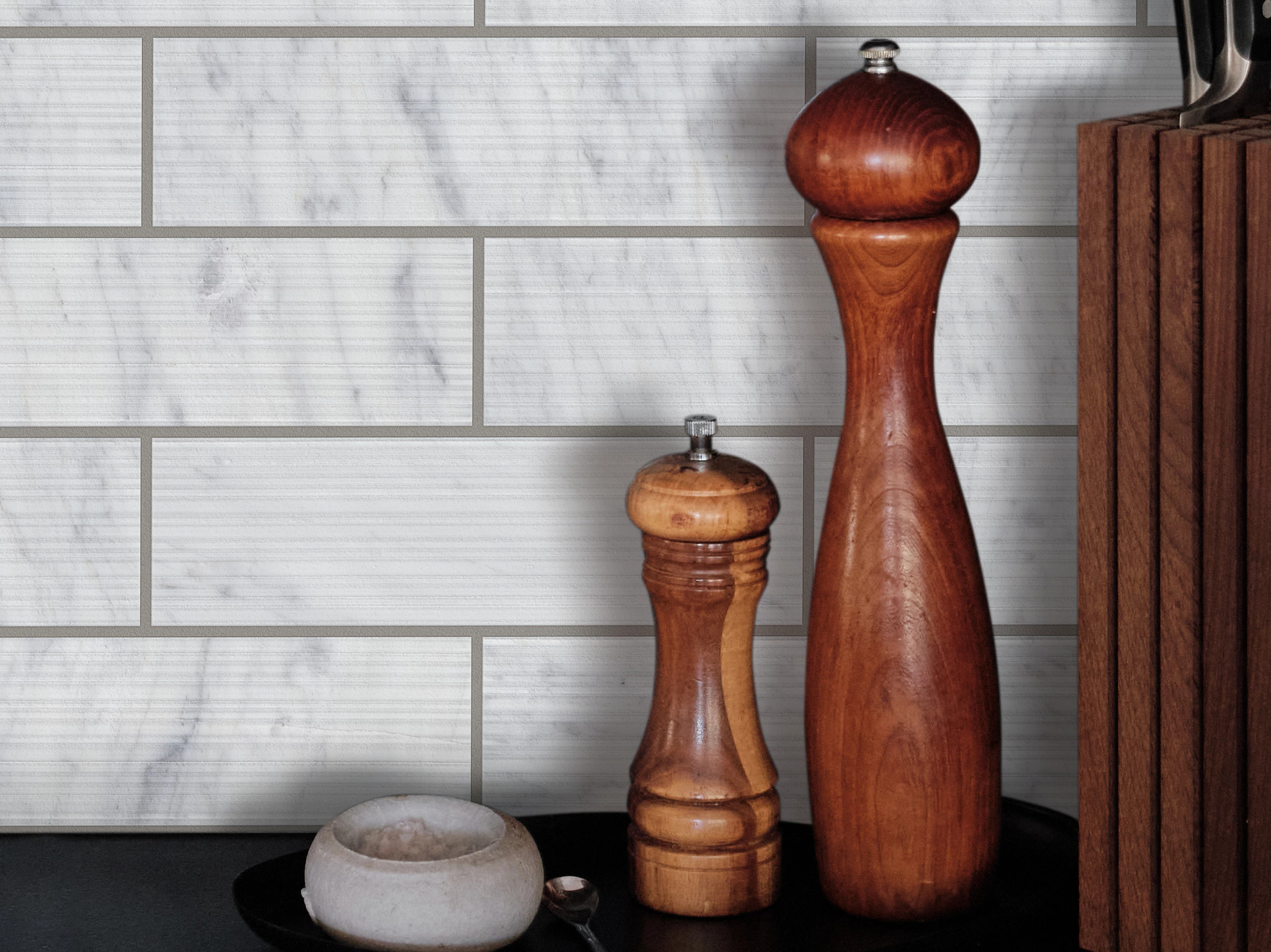 ZARINA 3X10 CARRARA MARBLE ROOM