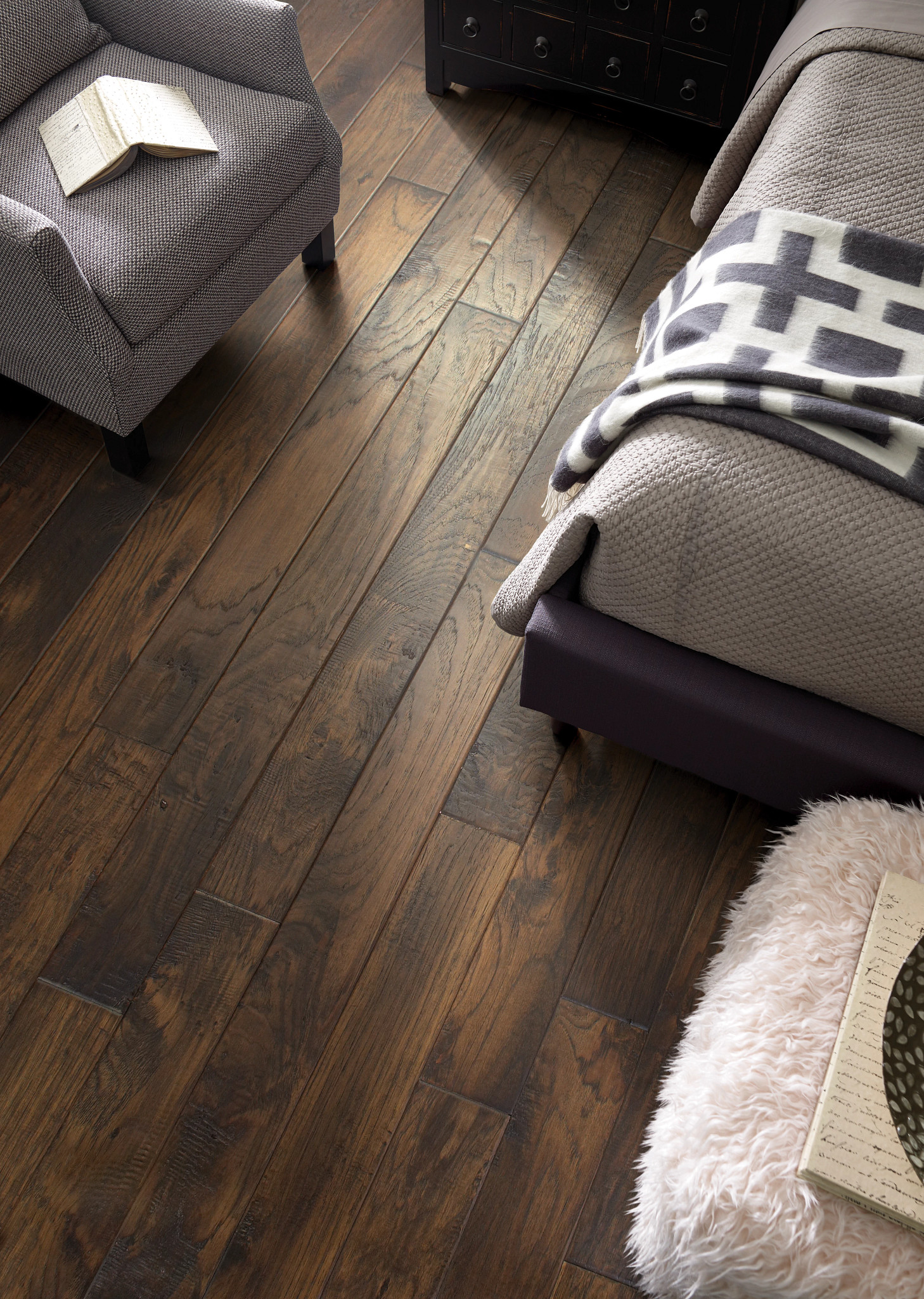 BERNINA HICKORY SELLA StaticImage01