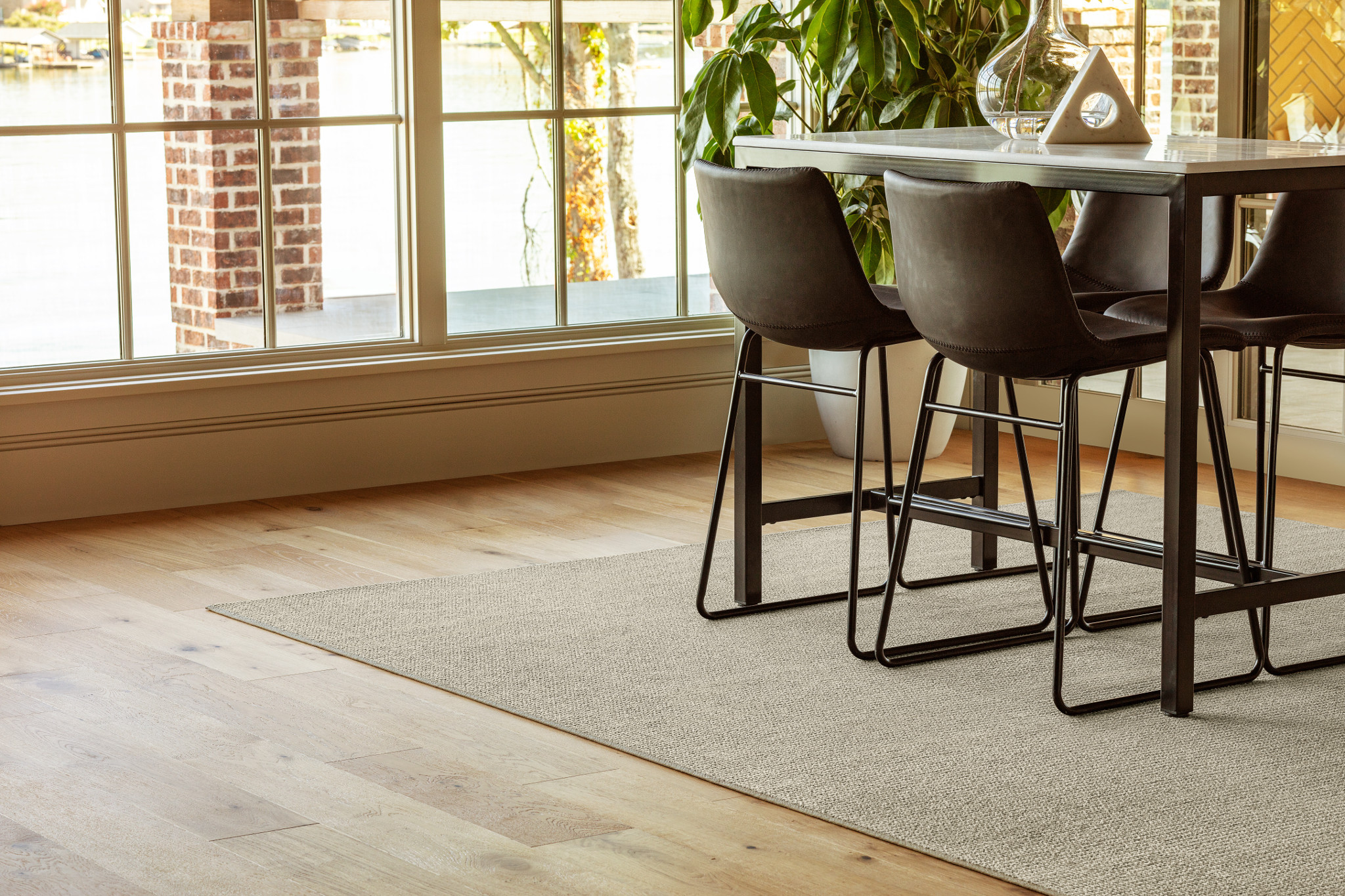 NOBLE HALL SOVEREIGN StaticImage06