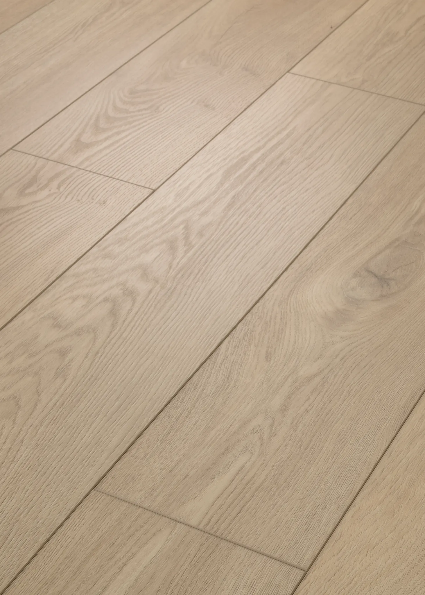 High-Quality Vinyl Flooring with Natural Wood Grain Finish
