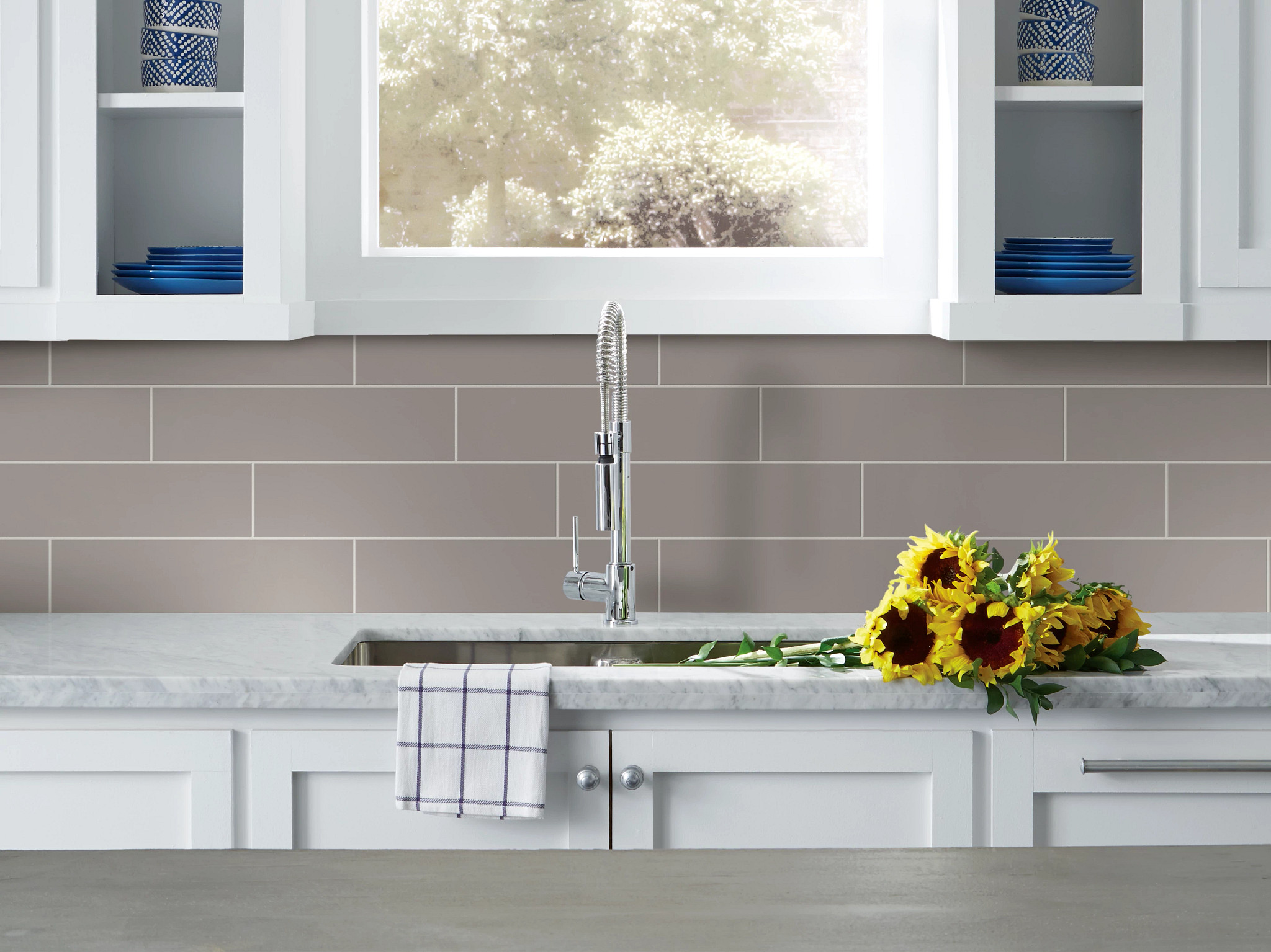 GRANDEUR 4X16 MATTE TAUPE ROOM