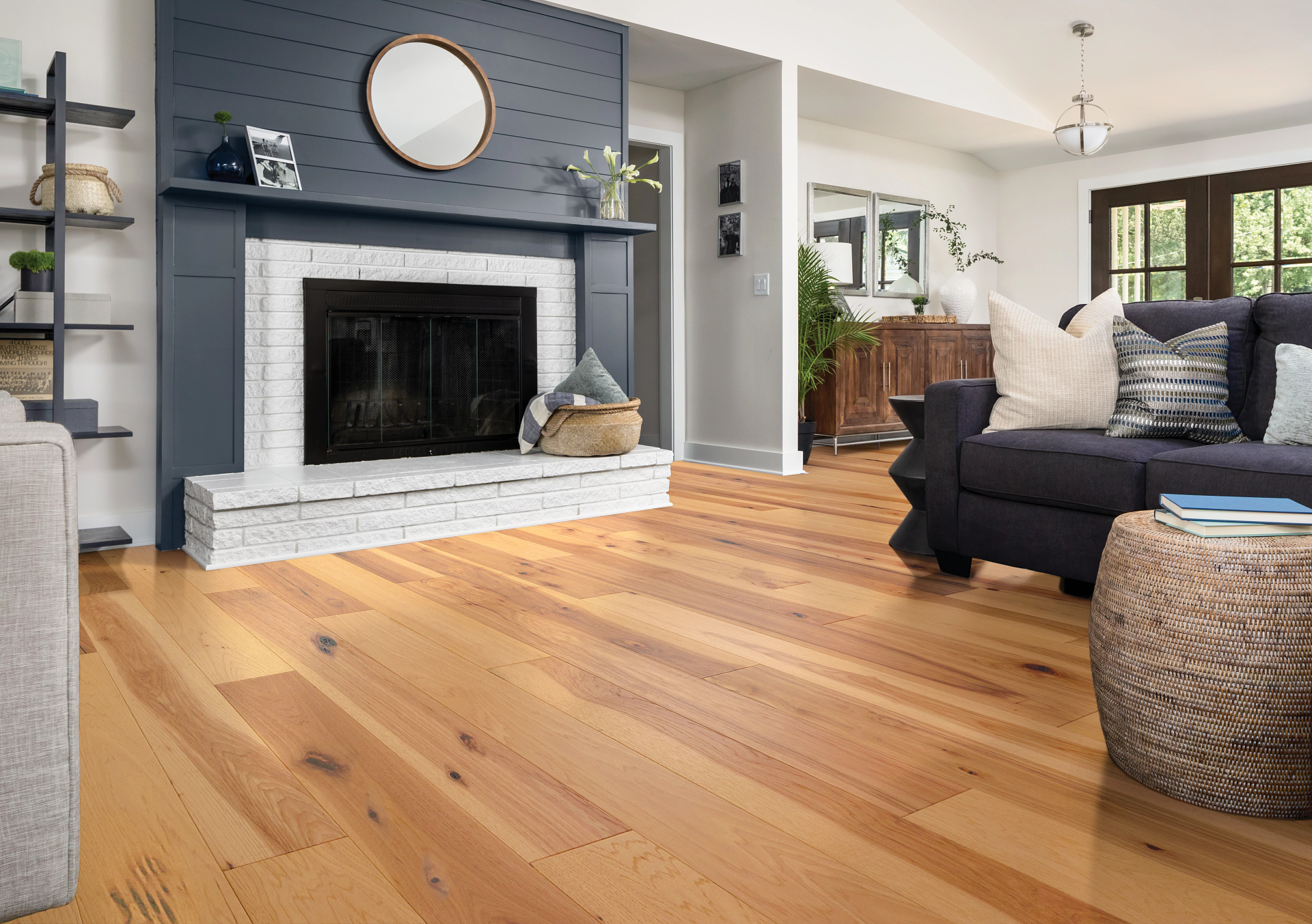 Solid vs. Engineered Hardwood Flooring | Shaw Floors Solid vs. Engineered Hardwood Flooring | Shaw Floors