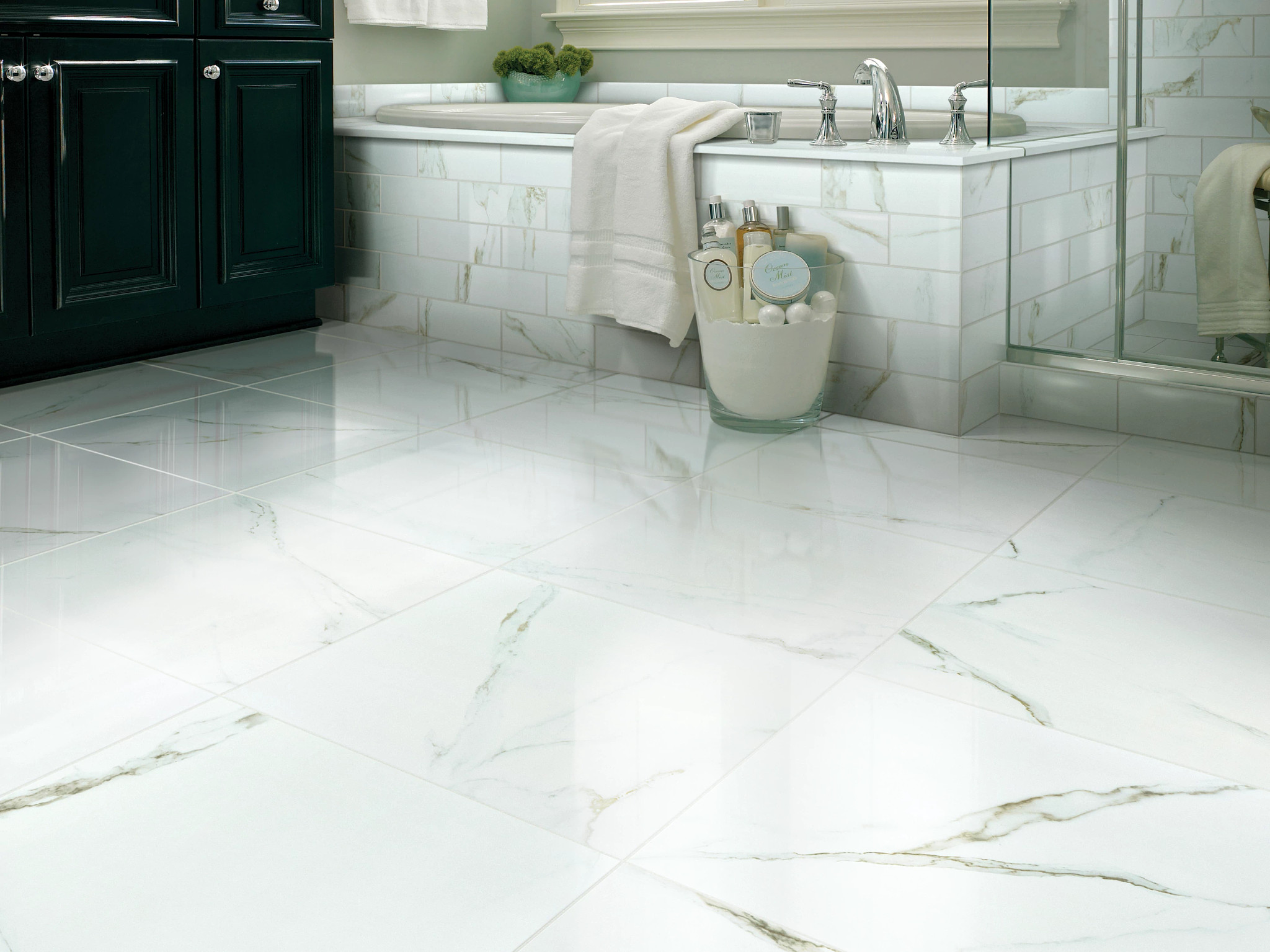 CASINO 12X24 POLISH CALACATTA ROOM