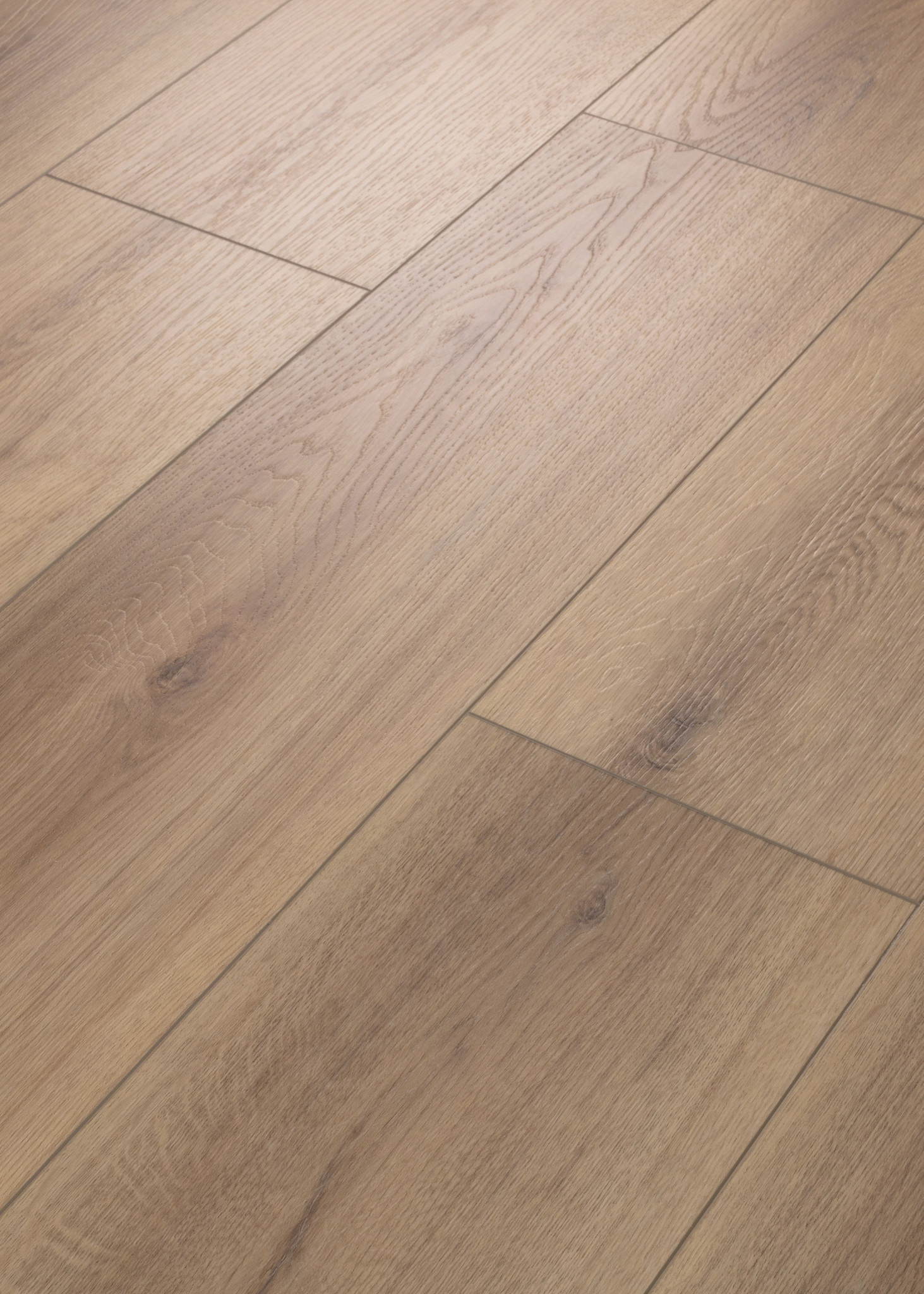 BRIARD FEATHERED OAK ANGLED