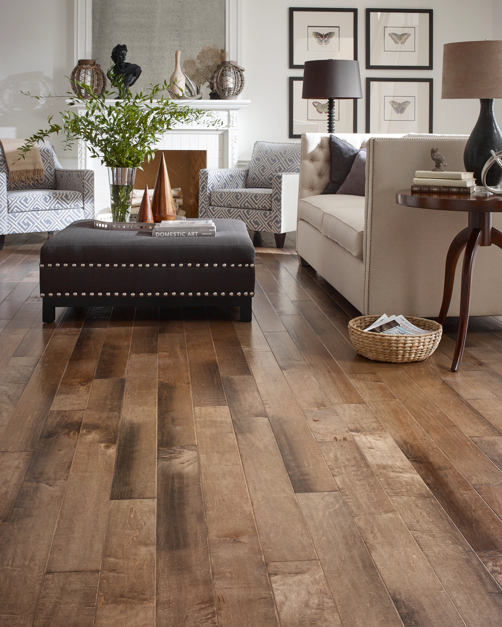 BERNINA MAPLE BIANCO ROOM in room