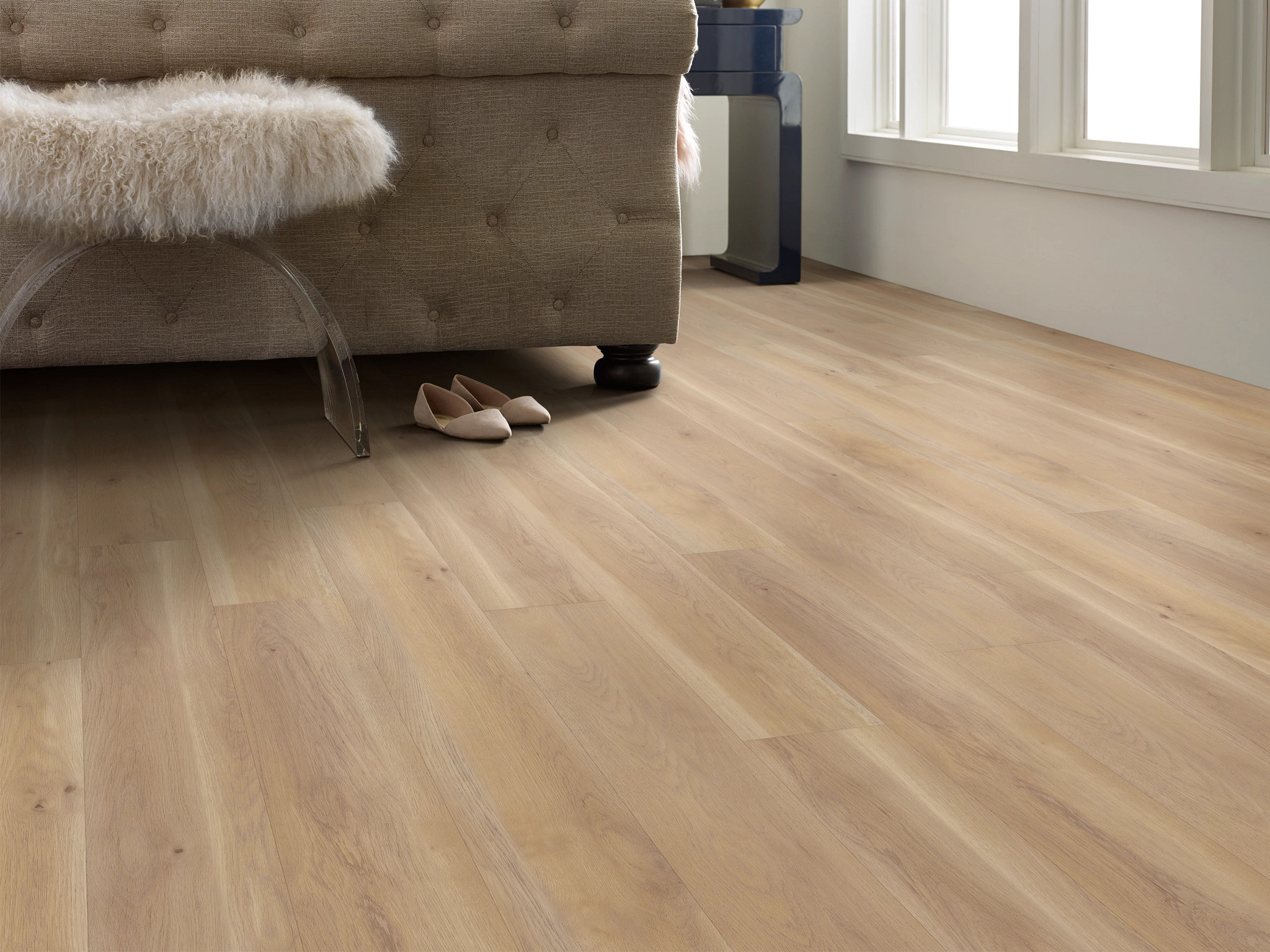 PARAGON HD+NATURAL BEVEL EDGEMONT ROOM