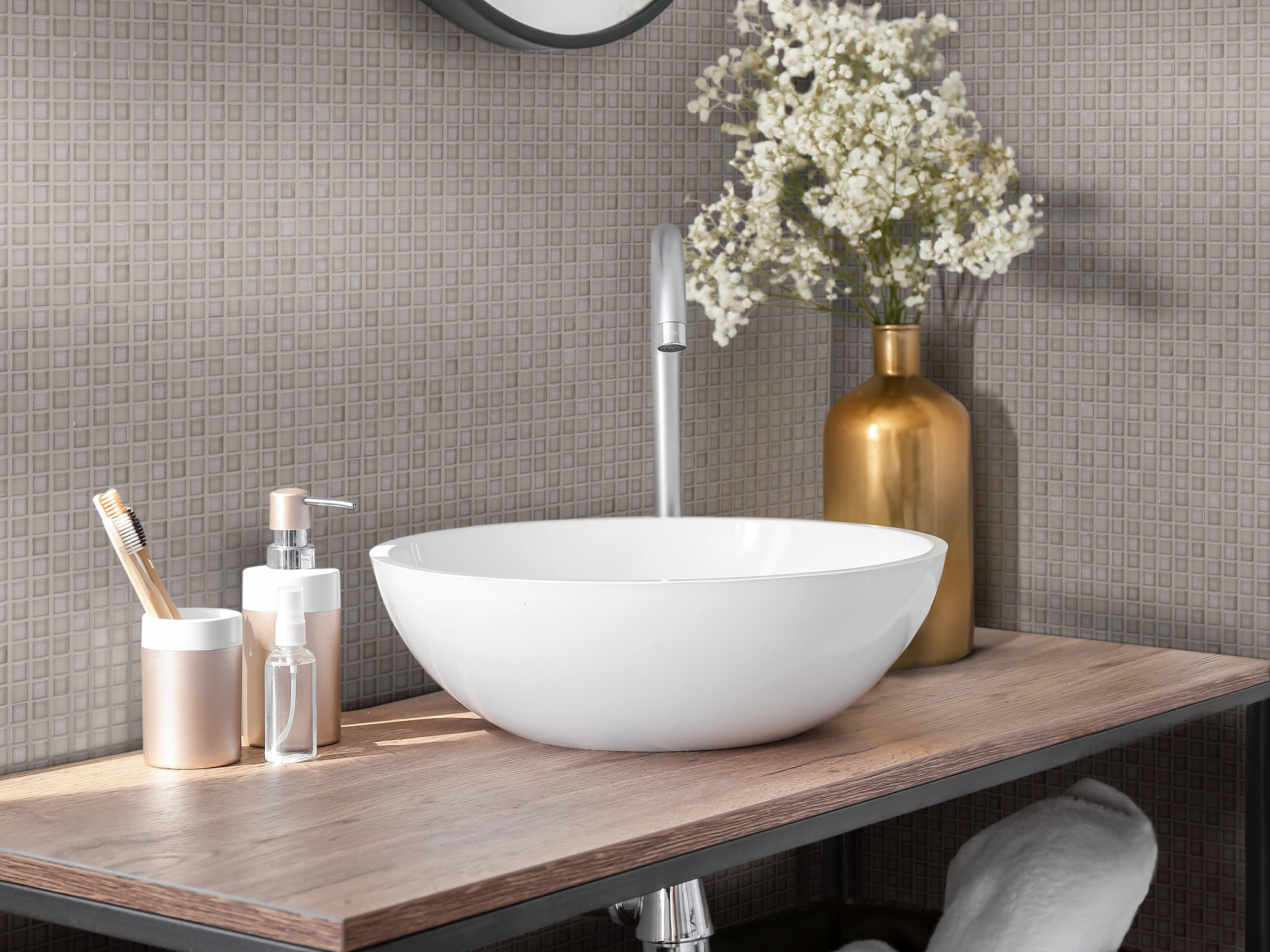 CHROMATIC CENTURY STK SQ MOS TAUPE ROOM