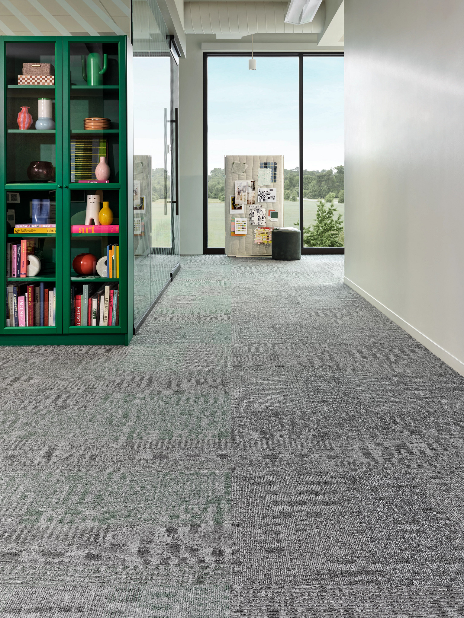 Drifted Grids Tile Calm Carbon Feature 1