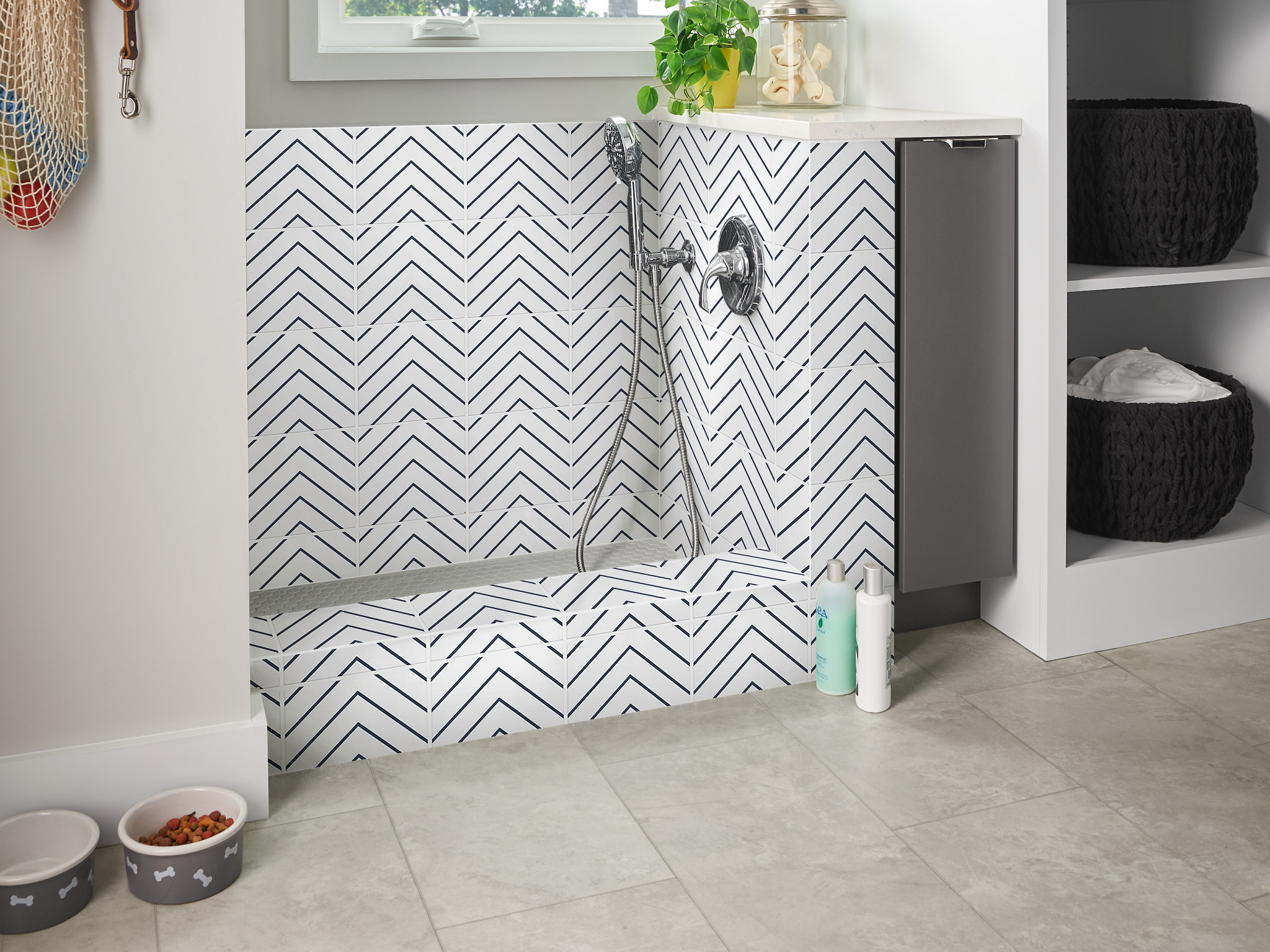 ENRICH 8X8 INDIGO ROOM