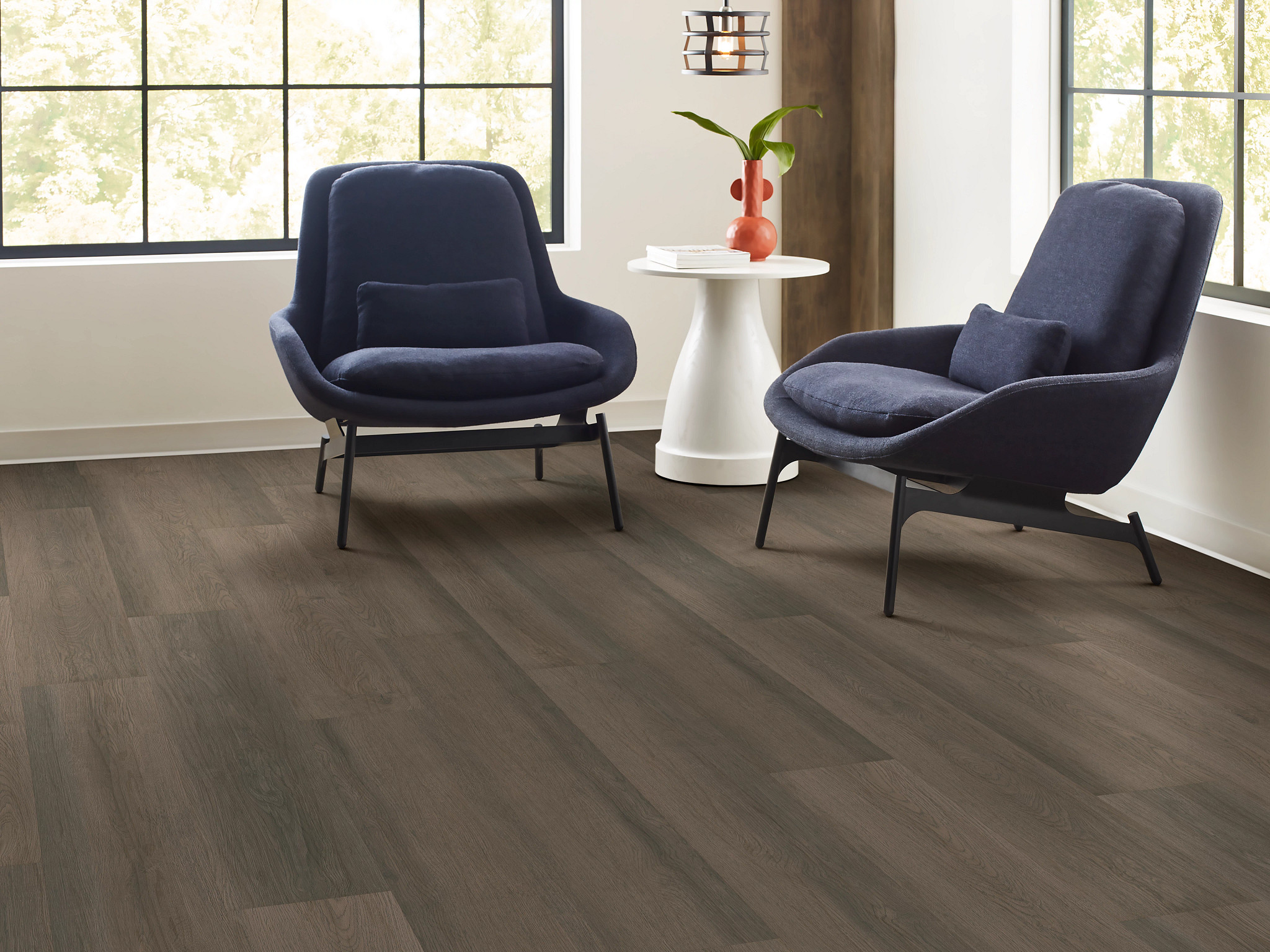 INDWELL-8-5660V-AGED-BARREL-OAK-07099-room-image