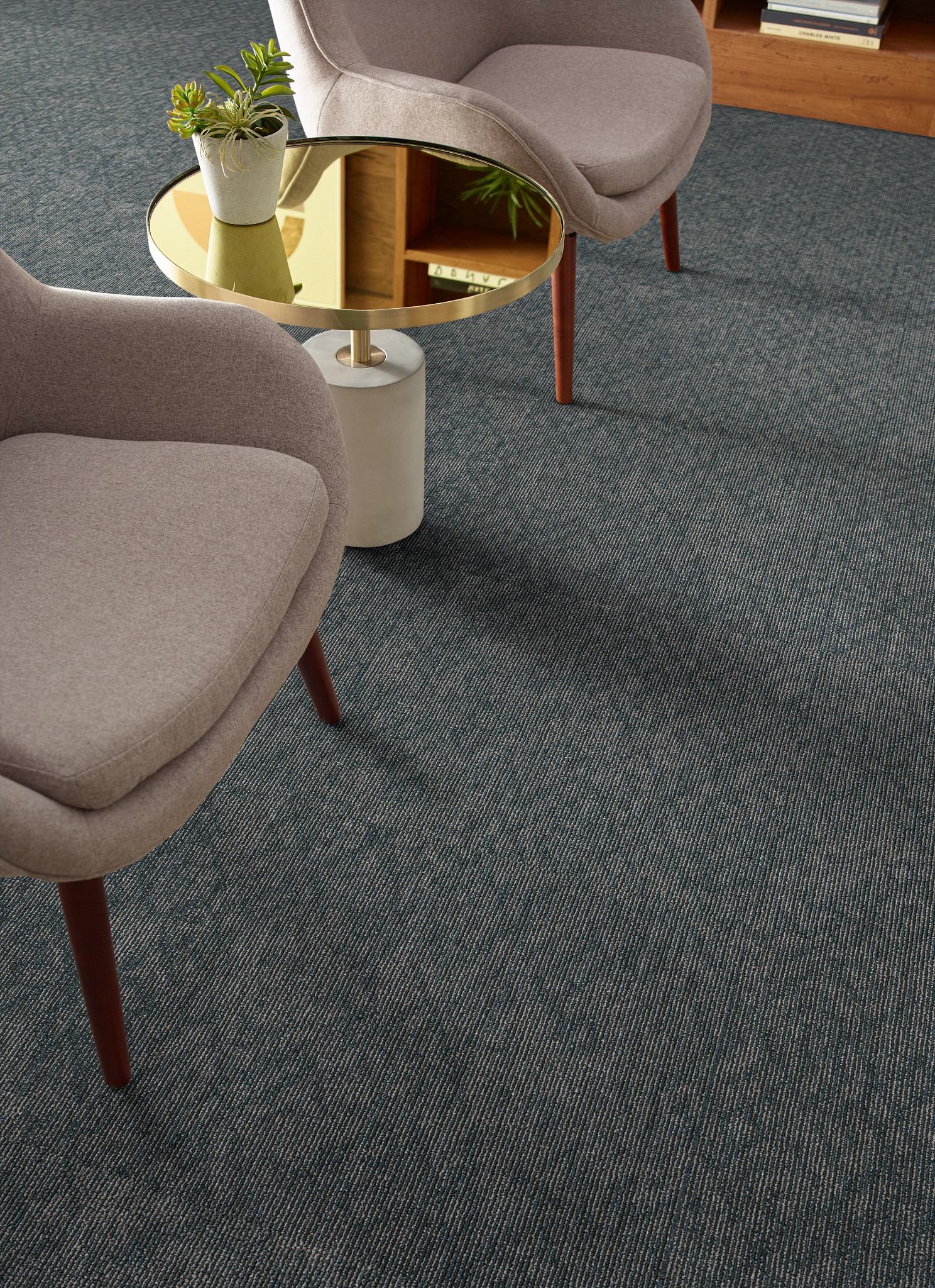 RARE-ESSENCE-54961-BASE-00400-room-image